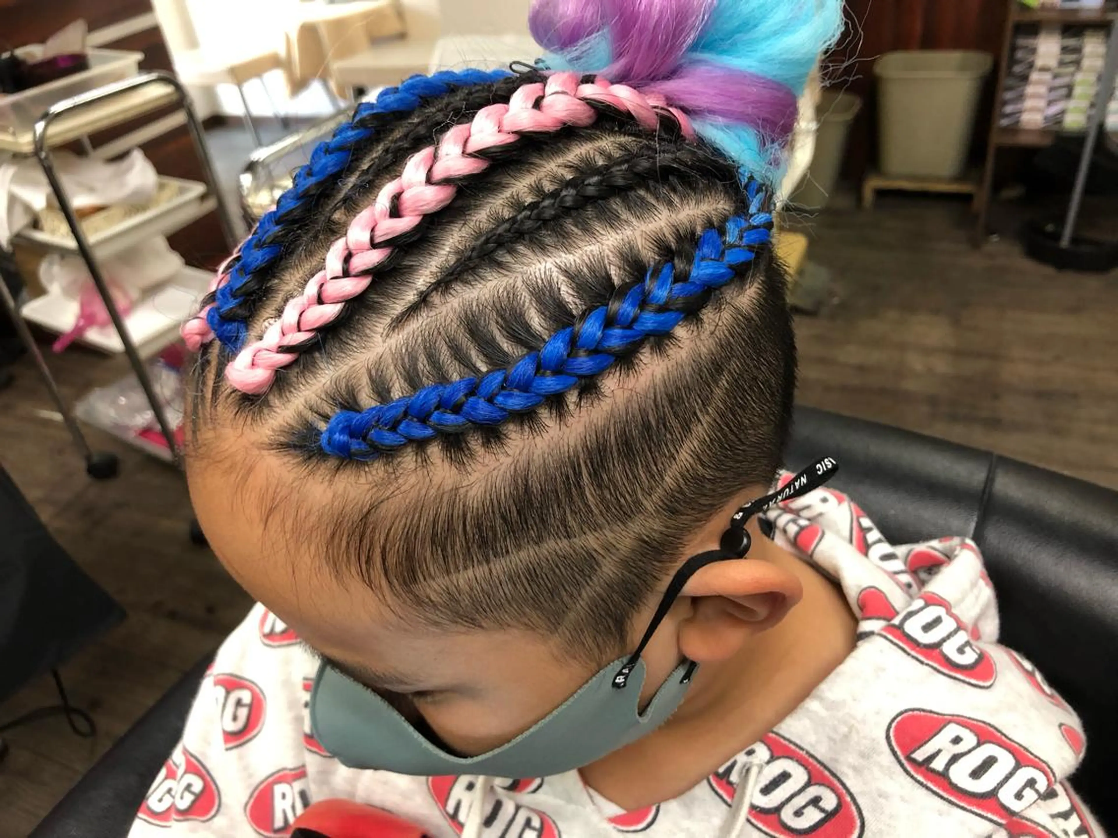 ミディアム あびこ amiのヘアスタイル