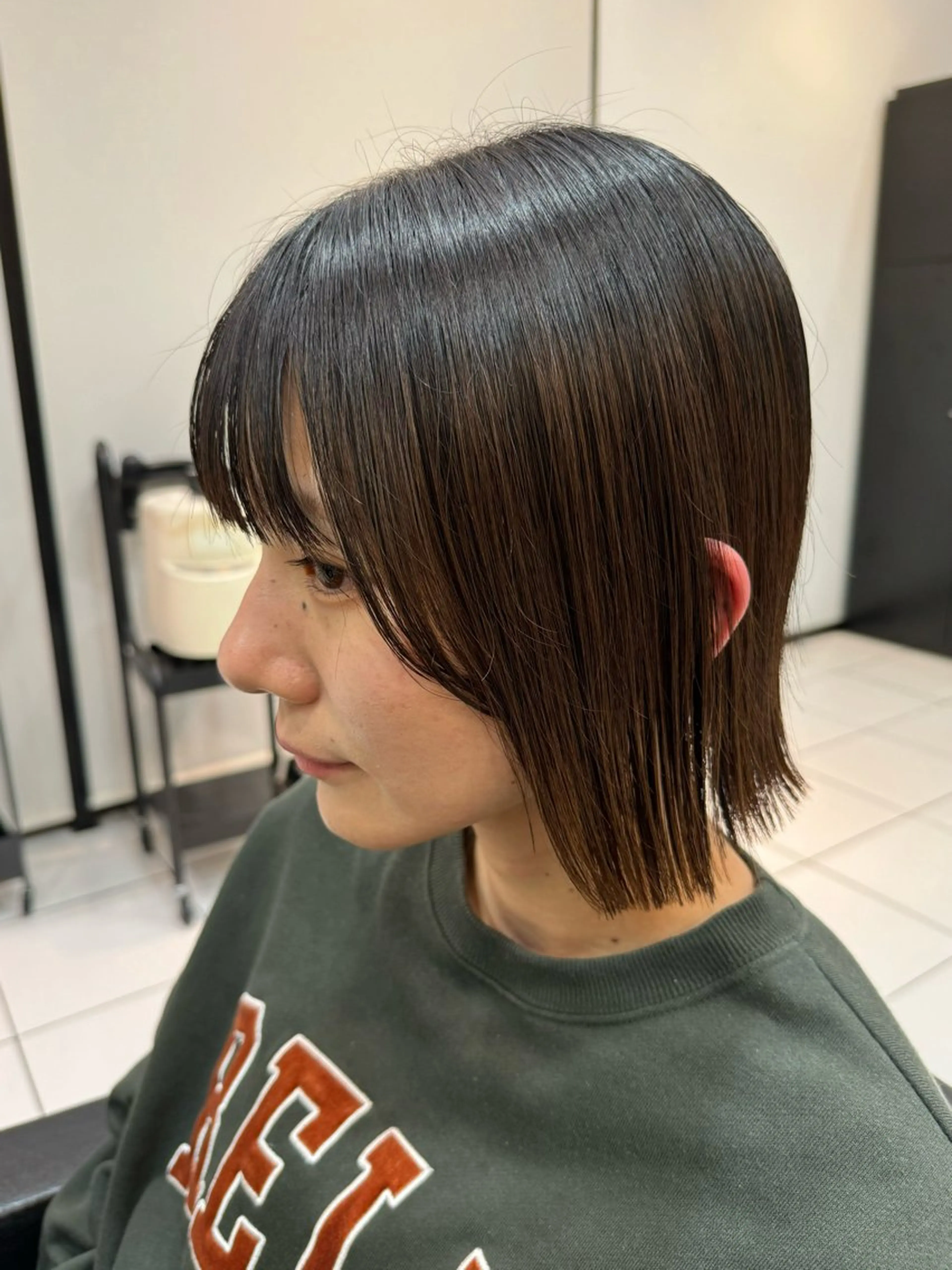 ミディアム CHIC 蘭のヘアスタイル