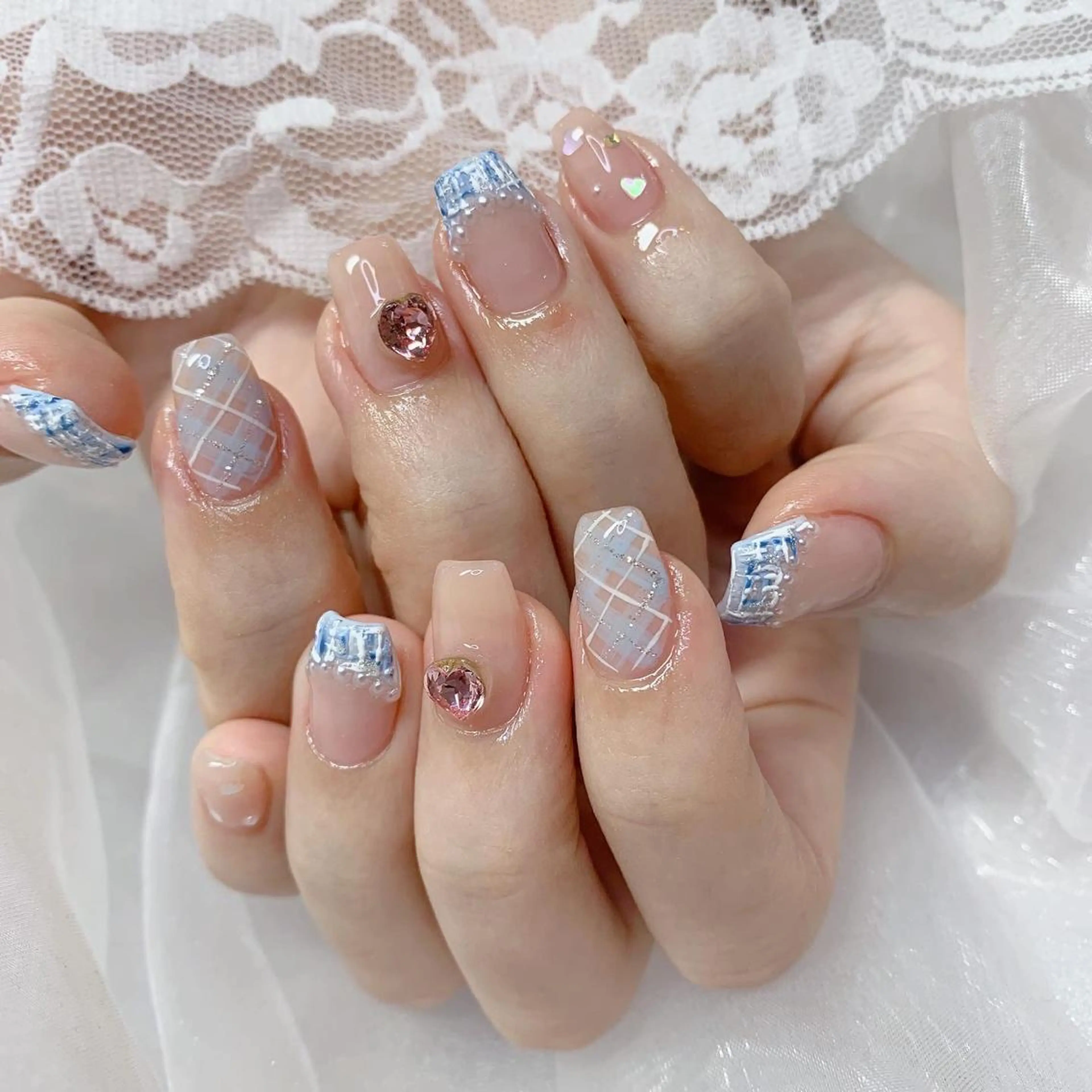 ネイル ハンドネイル La neige* yuki 🥯🍑のネイルデザイン