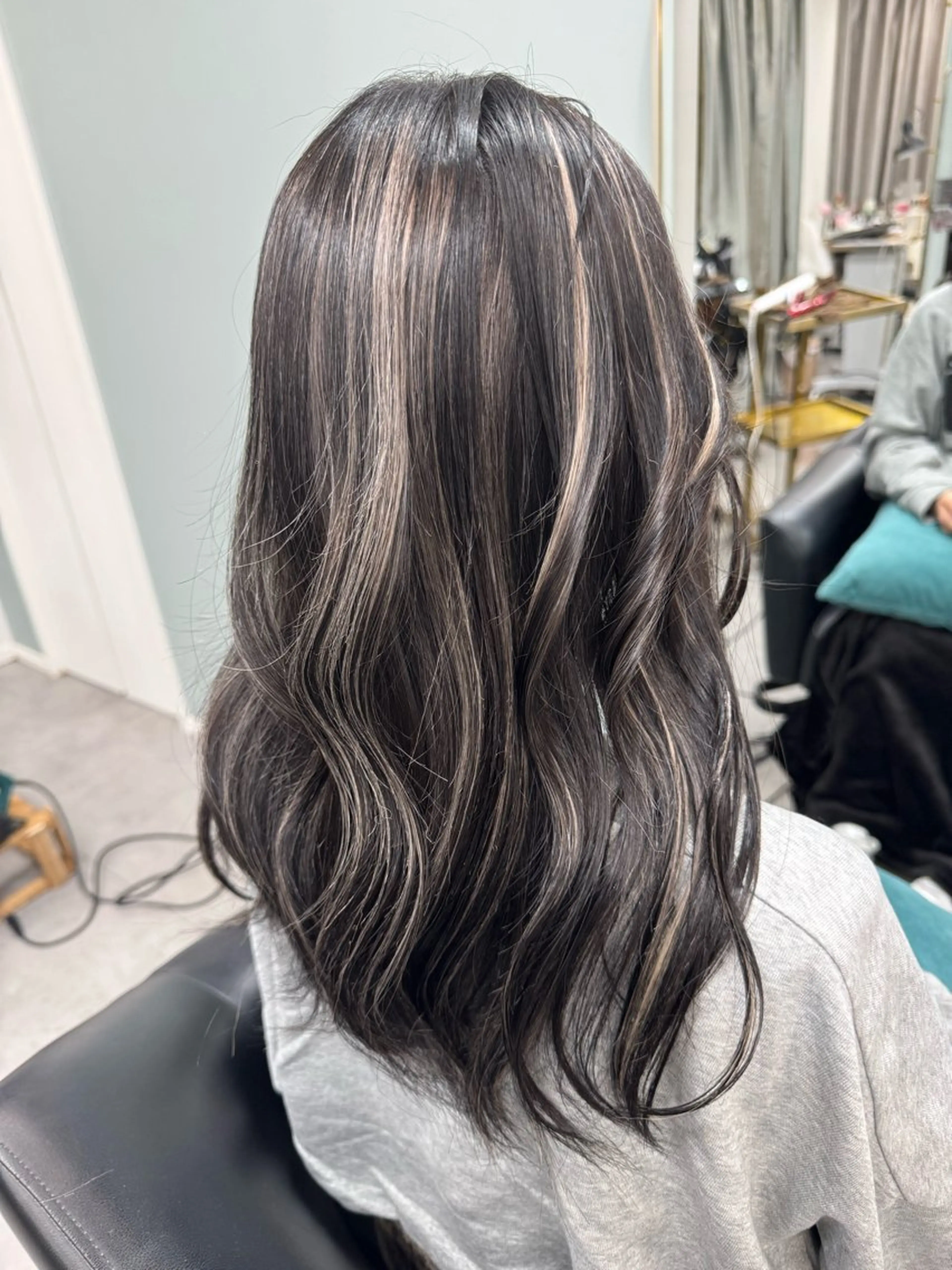 セミロング カラー ヘアカラー GDS SALONのヘアスタイル