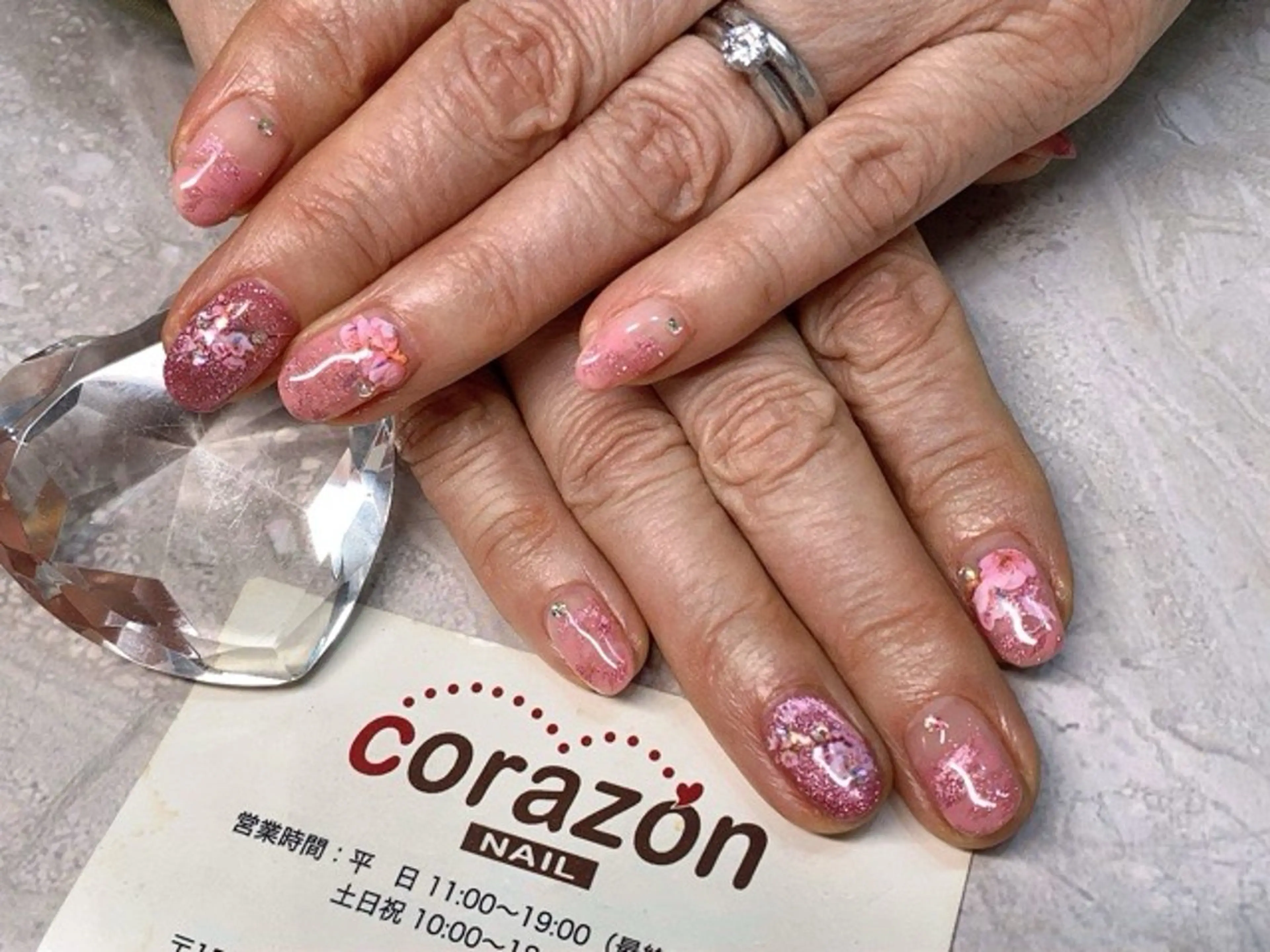 ネイル アートネイル 桜ネイル マグネットネイル 大理石ネイル(マーブル) ピンク ハンドネイル ハンドケア corazon所属・ネイリスト aicoのネイルデザイン