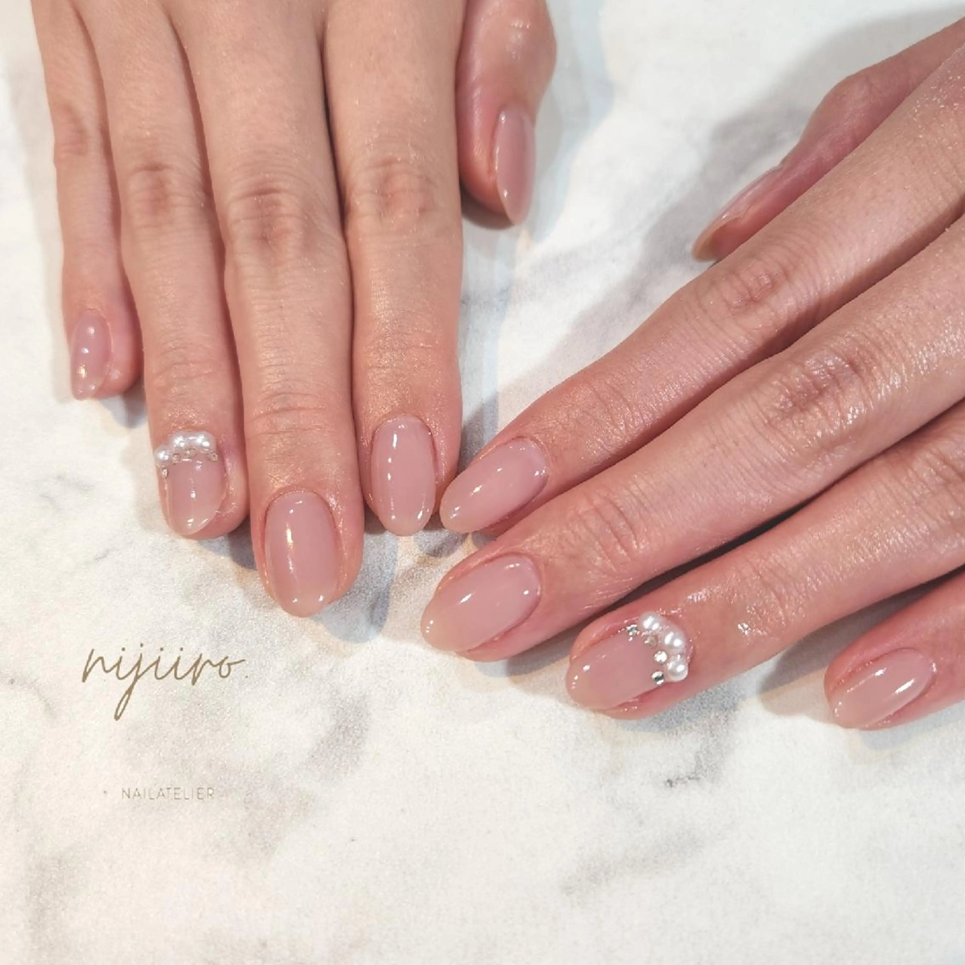 ネイル ハンドネイル nailatelier nijiiro.所属・nijiiro🌈 サトウのネイルデザイン