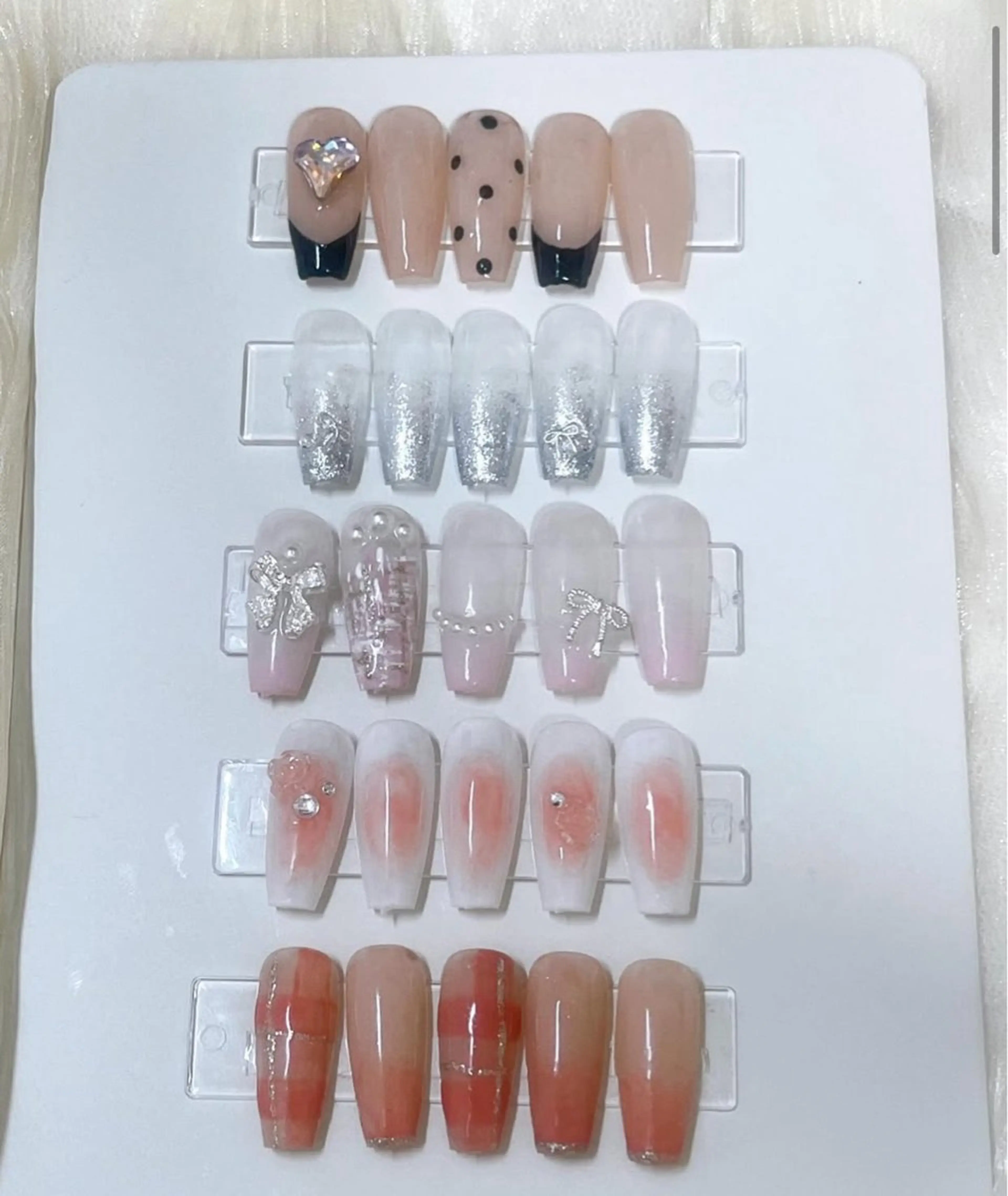 10月のネイル　初回オフ無料の写真