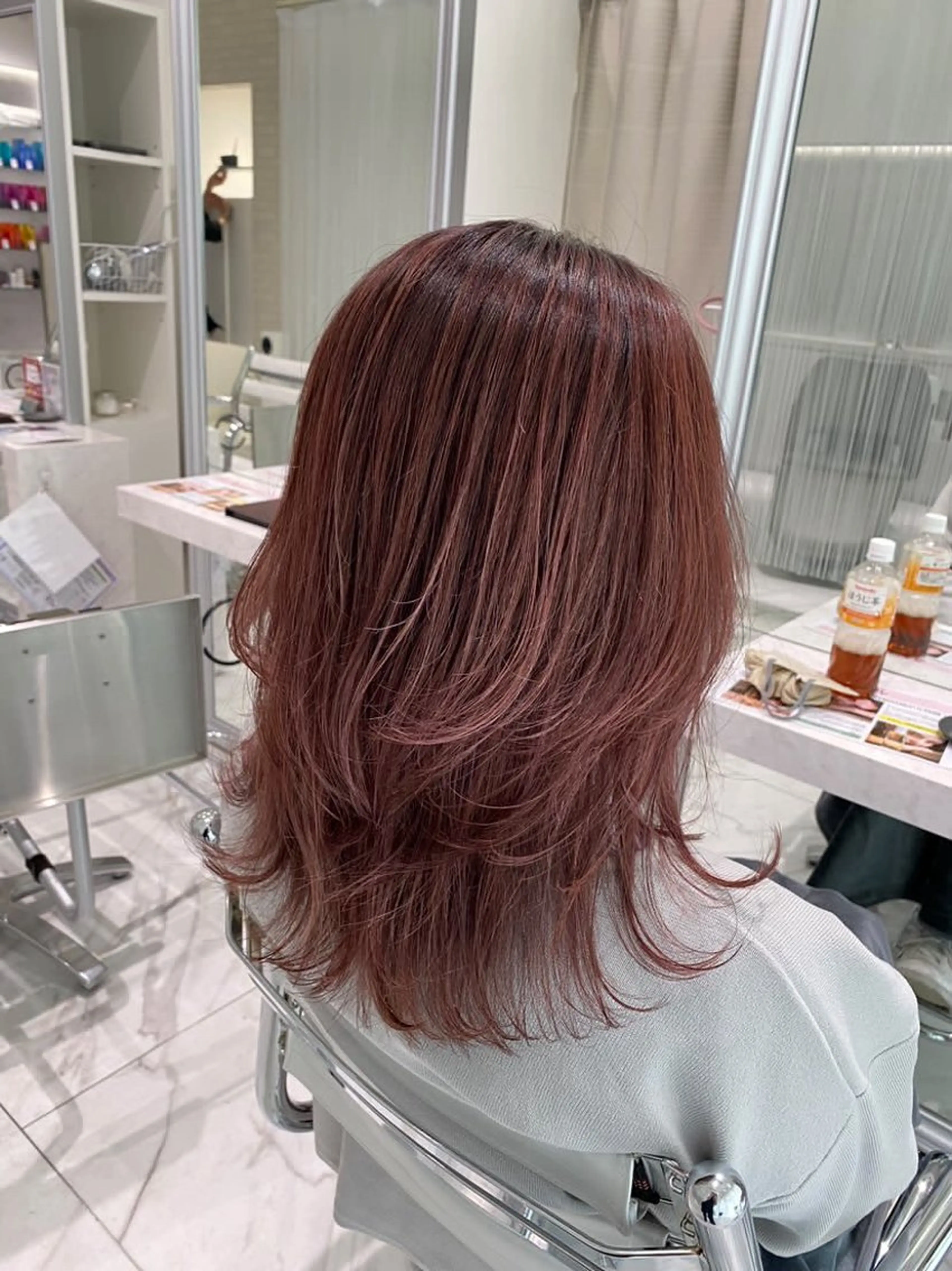 セミロング カラー ハイライトカラー ハイライト 村泉 心のヘアスタイル