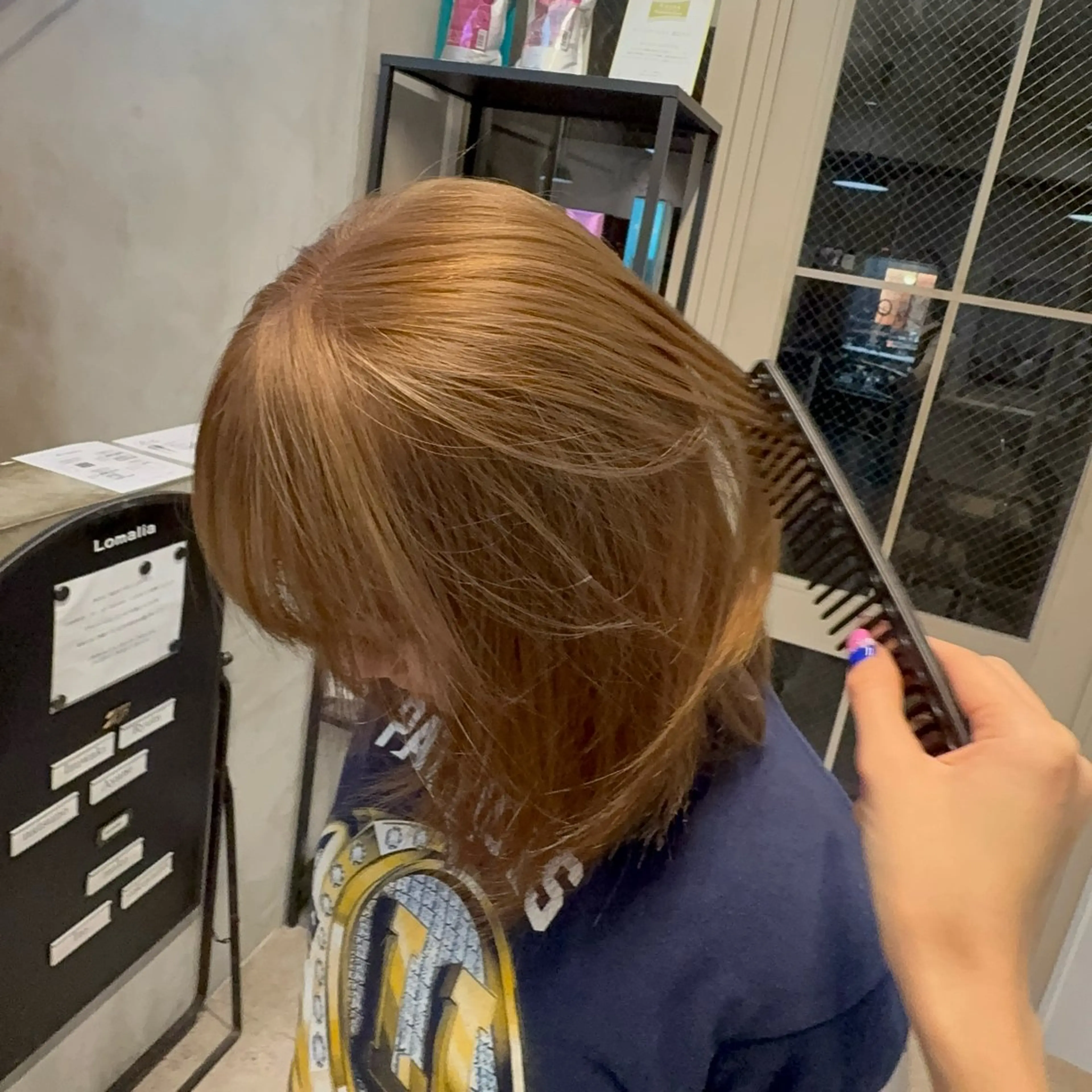 ミディアム カラー ヘアカラー トリートメント Lomalia もえかのヘアスタイル