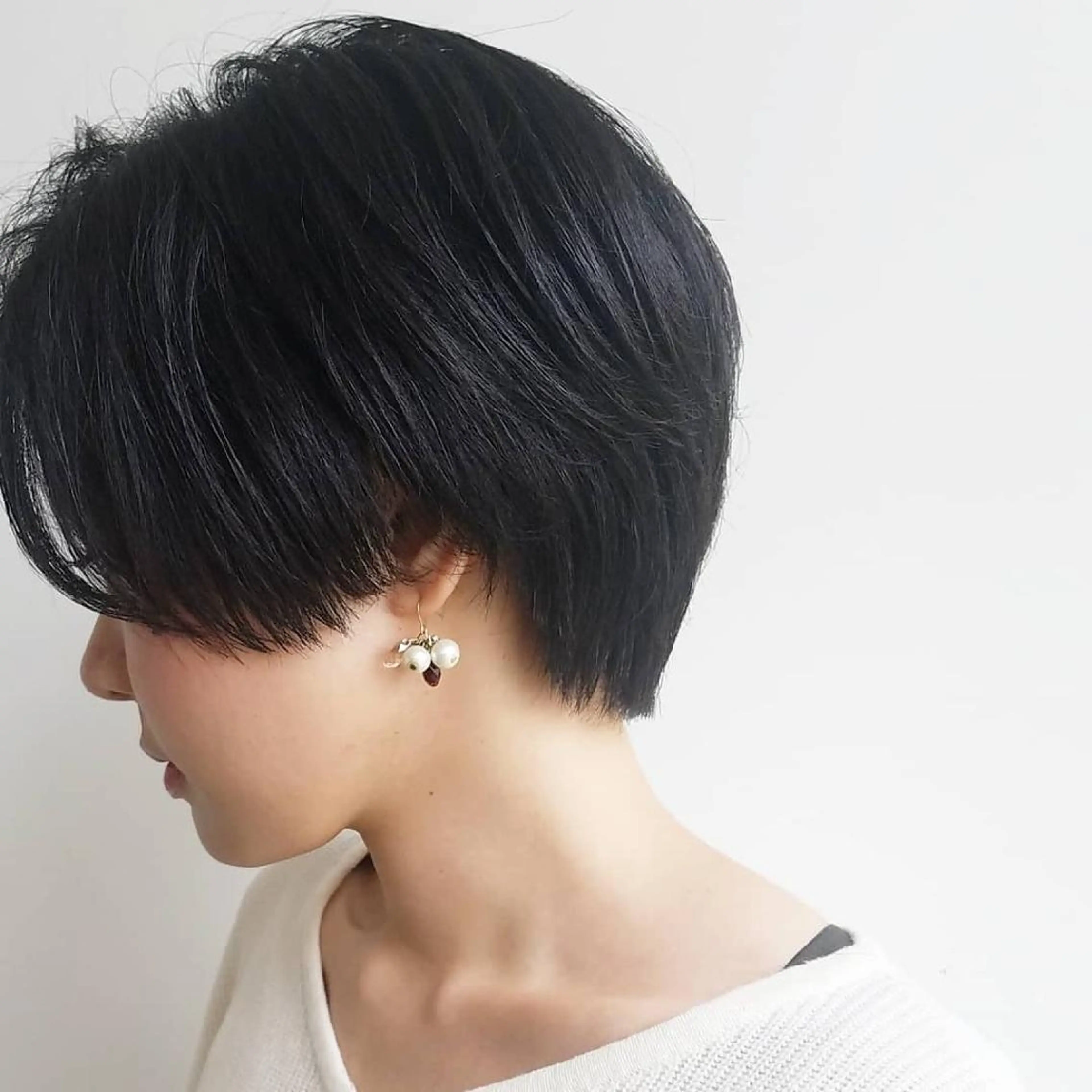 ショート カラー ヘアアレンジ パーマ ショートヘア iplus✴ まつげ、眉毛、耳つぼのマツエク・マツパデザイン