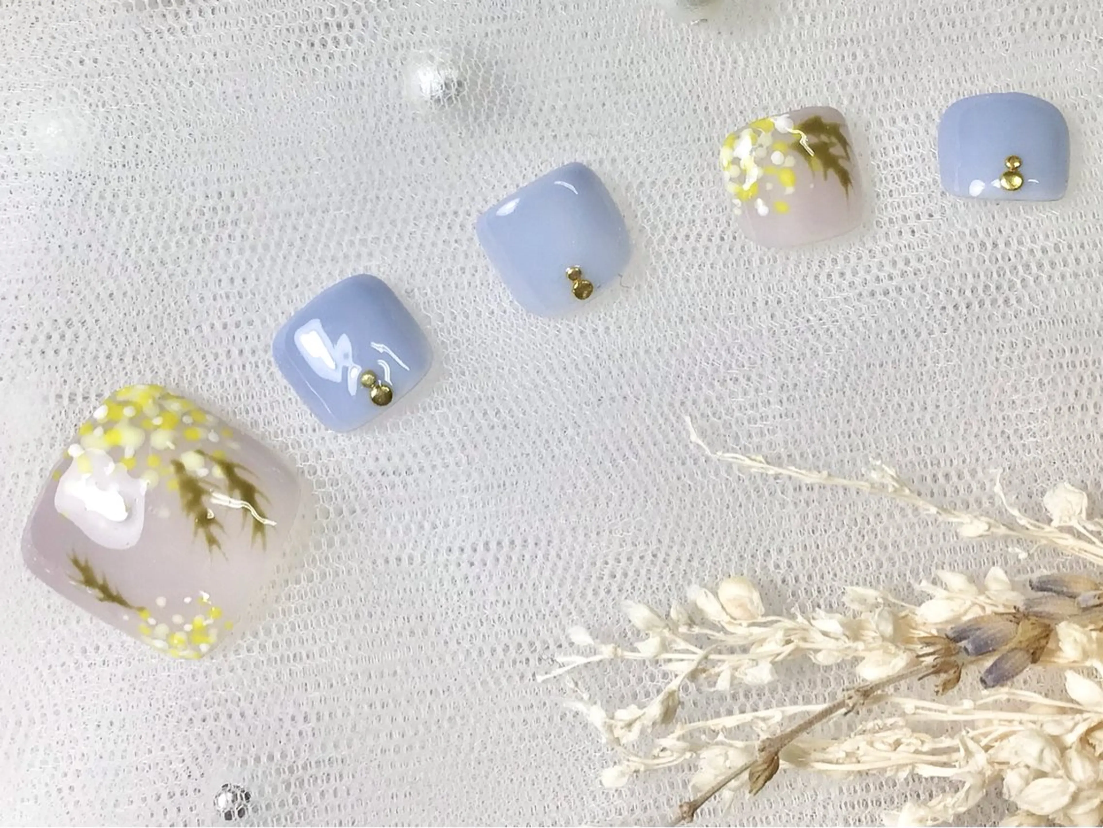 ネイル フットネイル ネイルPetit Ribbonのネイルデザイン