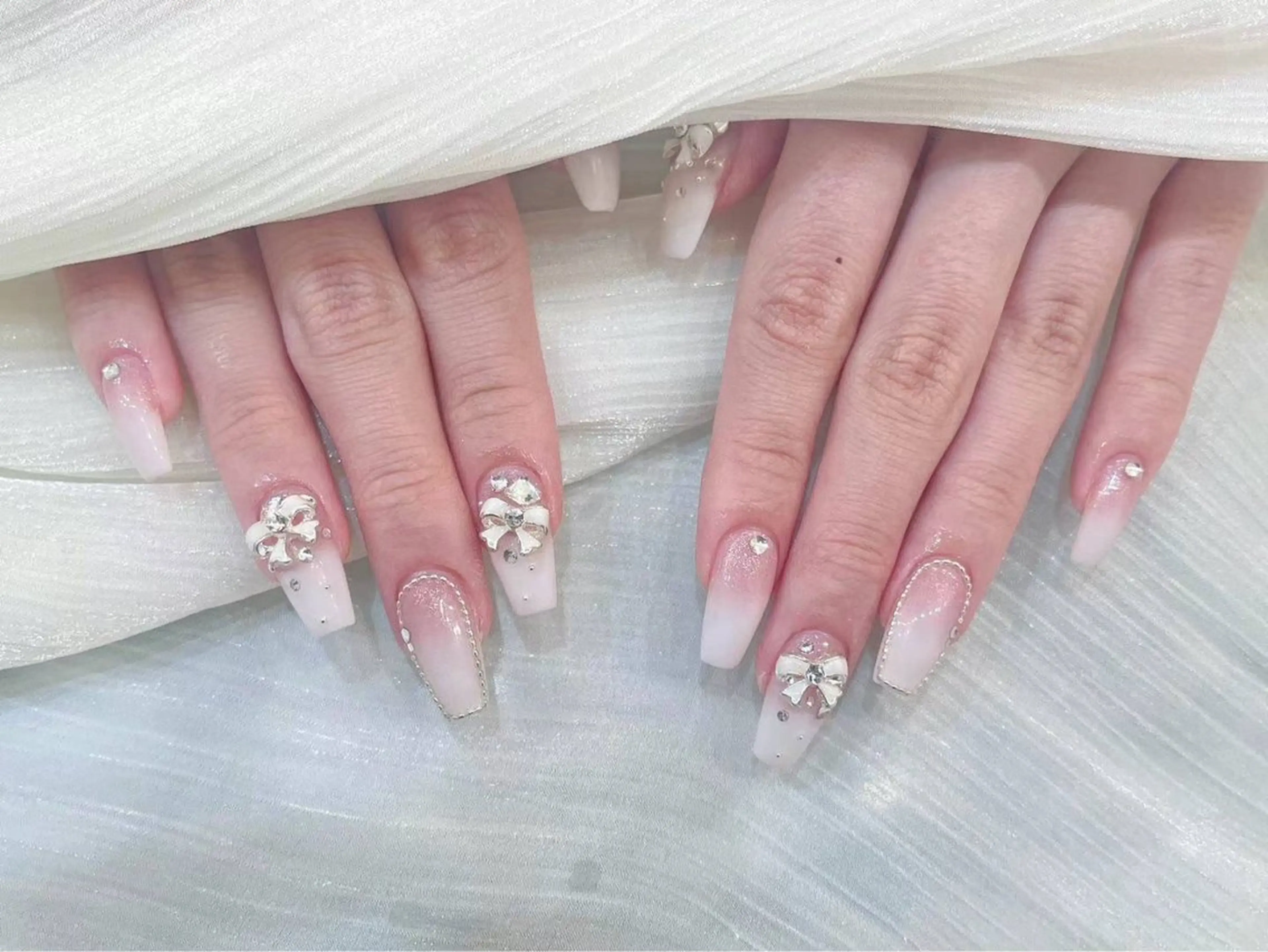 ネイル アートネイル フラワーネイル フットネイル ジェルネイル マグネットネイル Babarla Nailのネイルデザイン