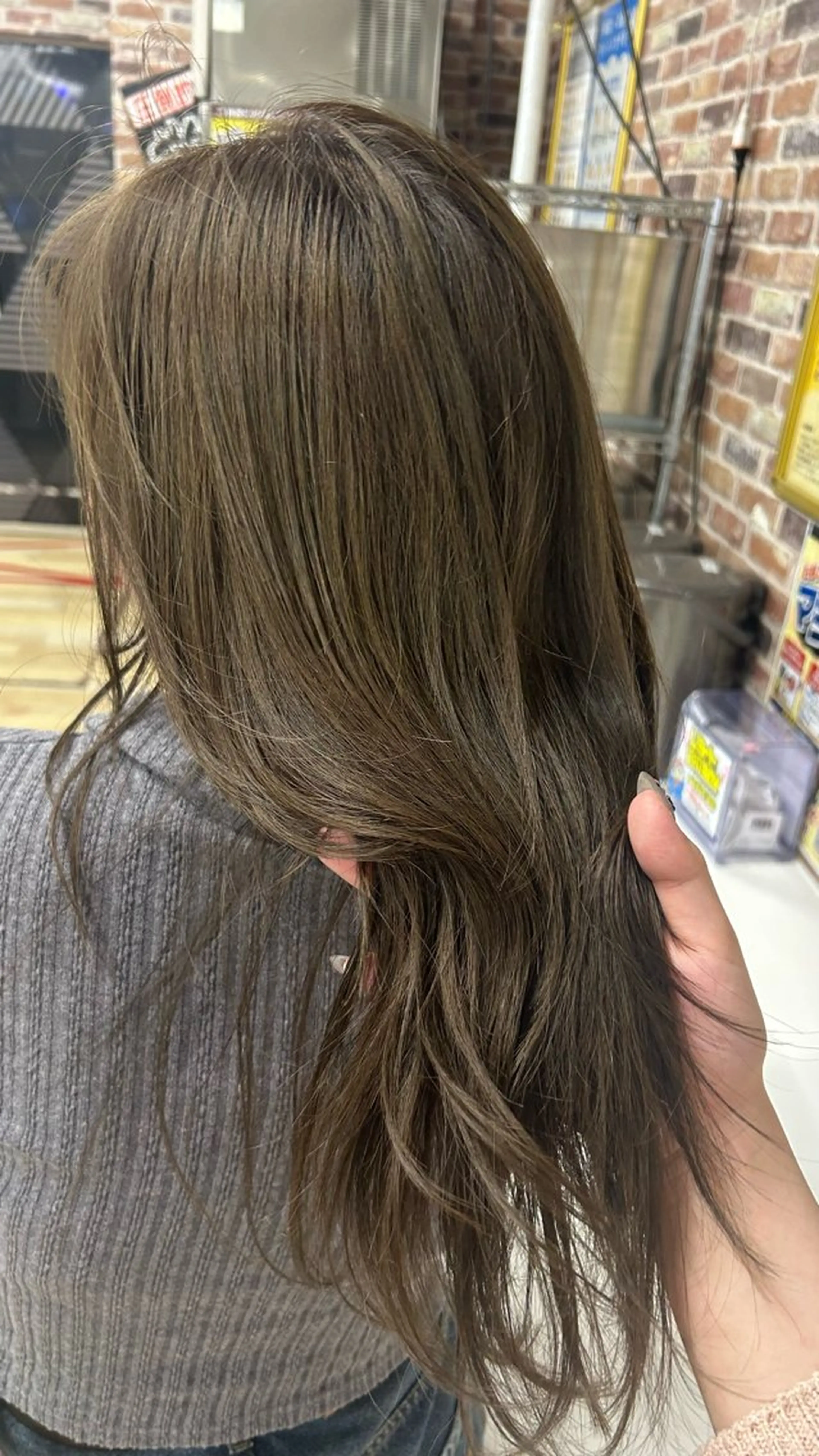 セミロング ヘアカラー トリートメント LOE所属・LOE Yuuka/42🩵のヘアスタイル