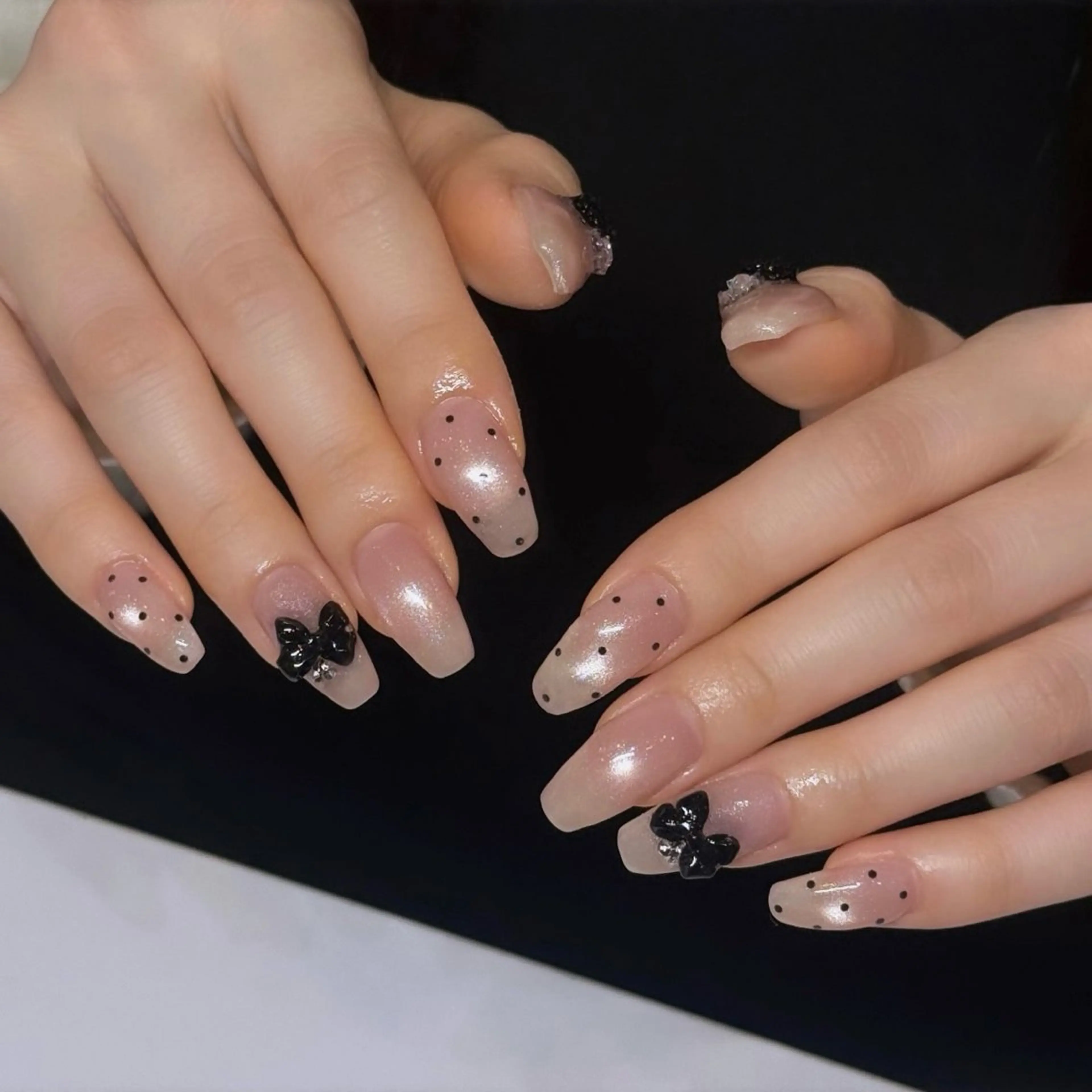 ネイル 𝘉𝘢𝘣𝘦𝘭 𝘜𝘮𝘪のネイルデザイン