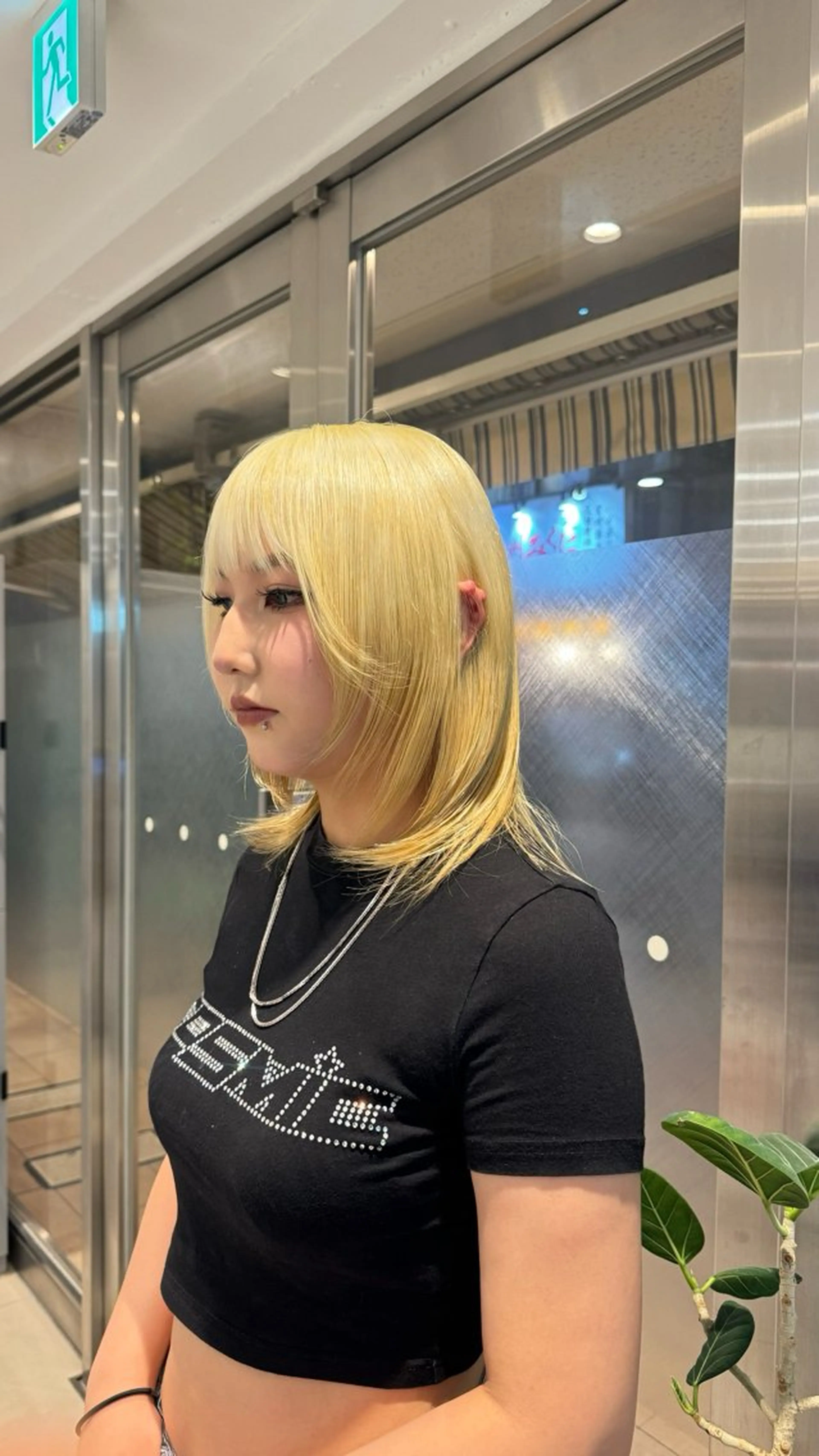 ミディアム earth吉祥寺店所属・吉祥寺/koume/ カラー/レイヤーのヘアスタイル