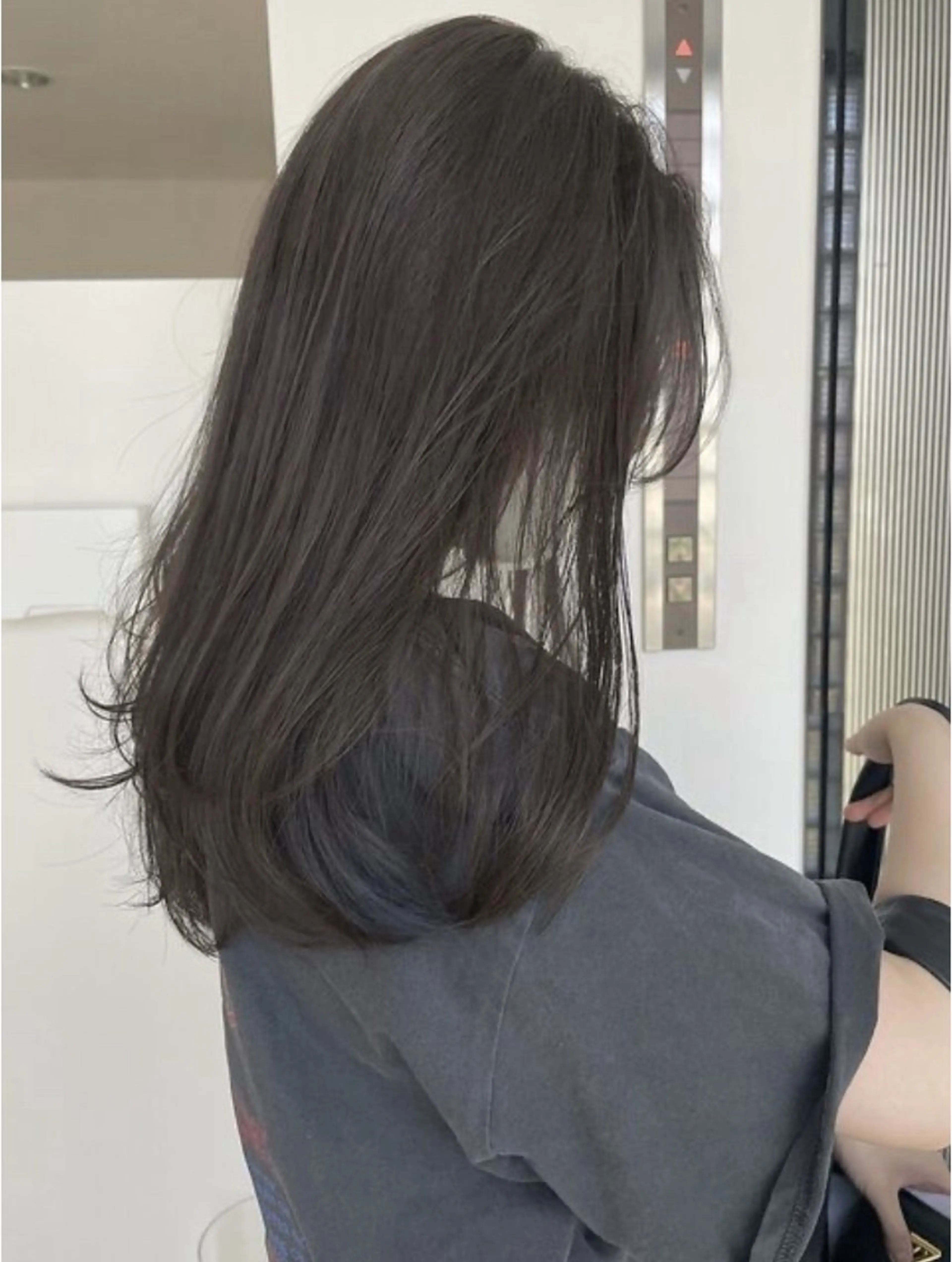 カラー Jr.スタイリスト ヨシノヒメカのヘアスタイル