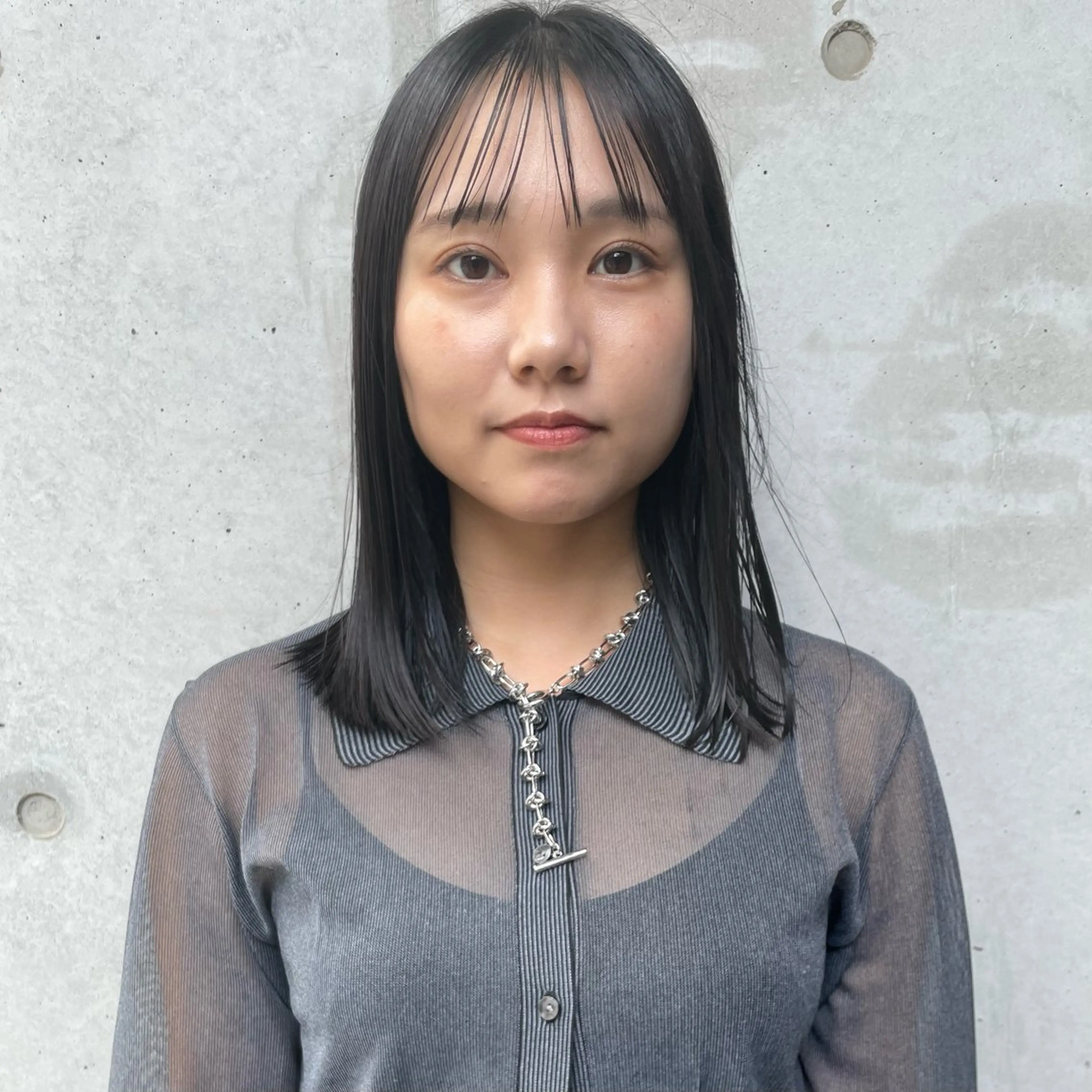 ミディアム カラー カット 縮毛矯正 ホリケ アオイのヘアスタイル