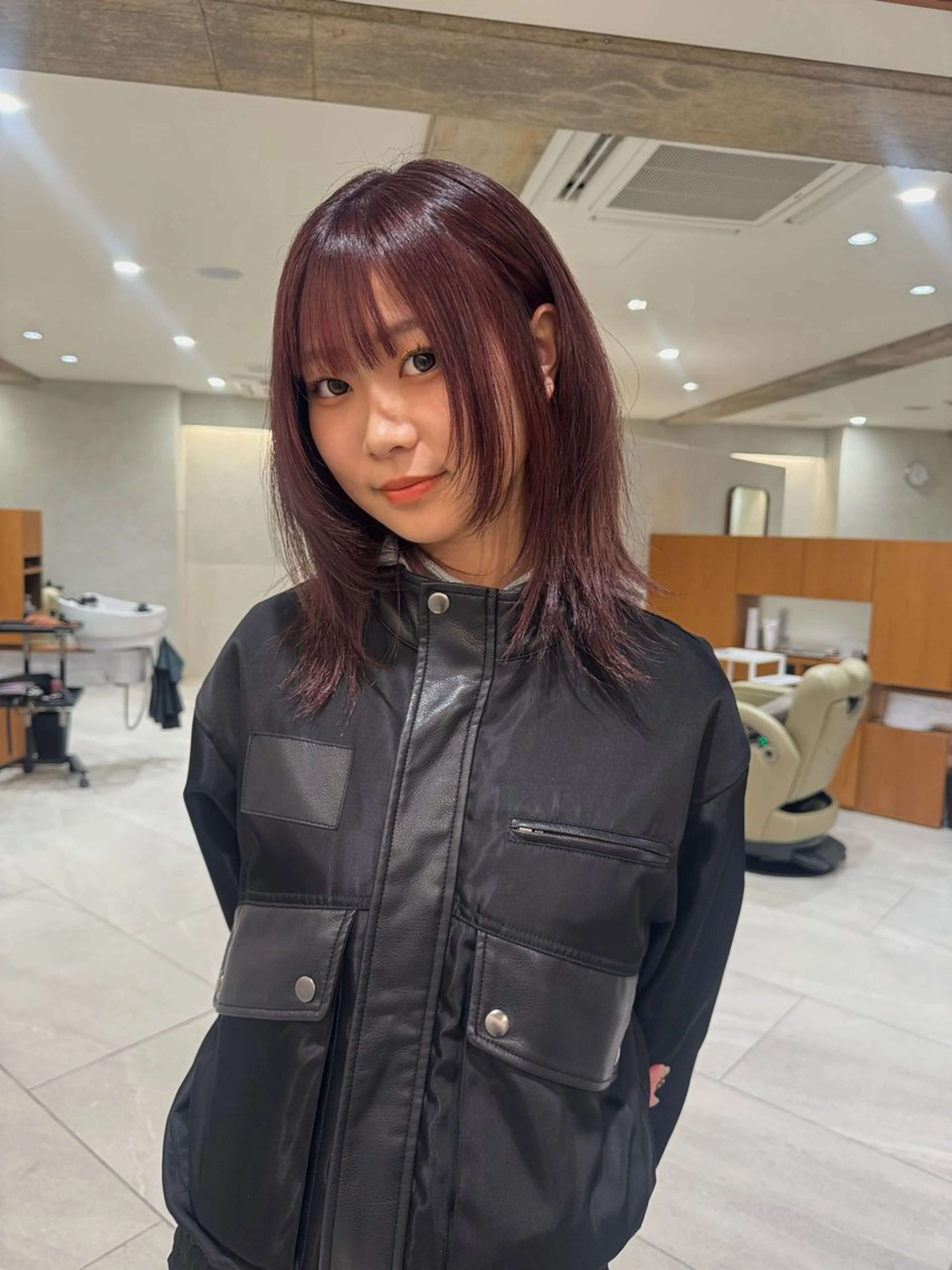 ミディアム カラー カット ヘアカラー レイヤーカット ボブパーマNo.1のヘアスタイル