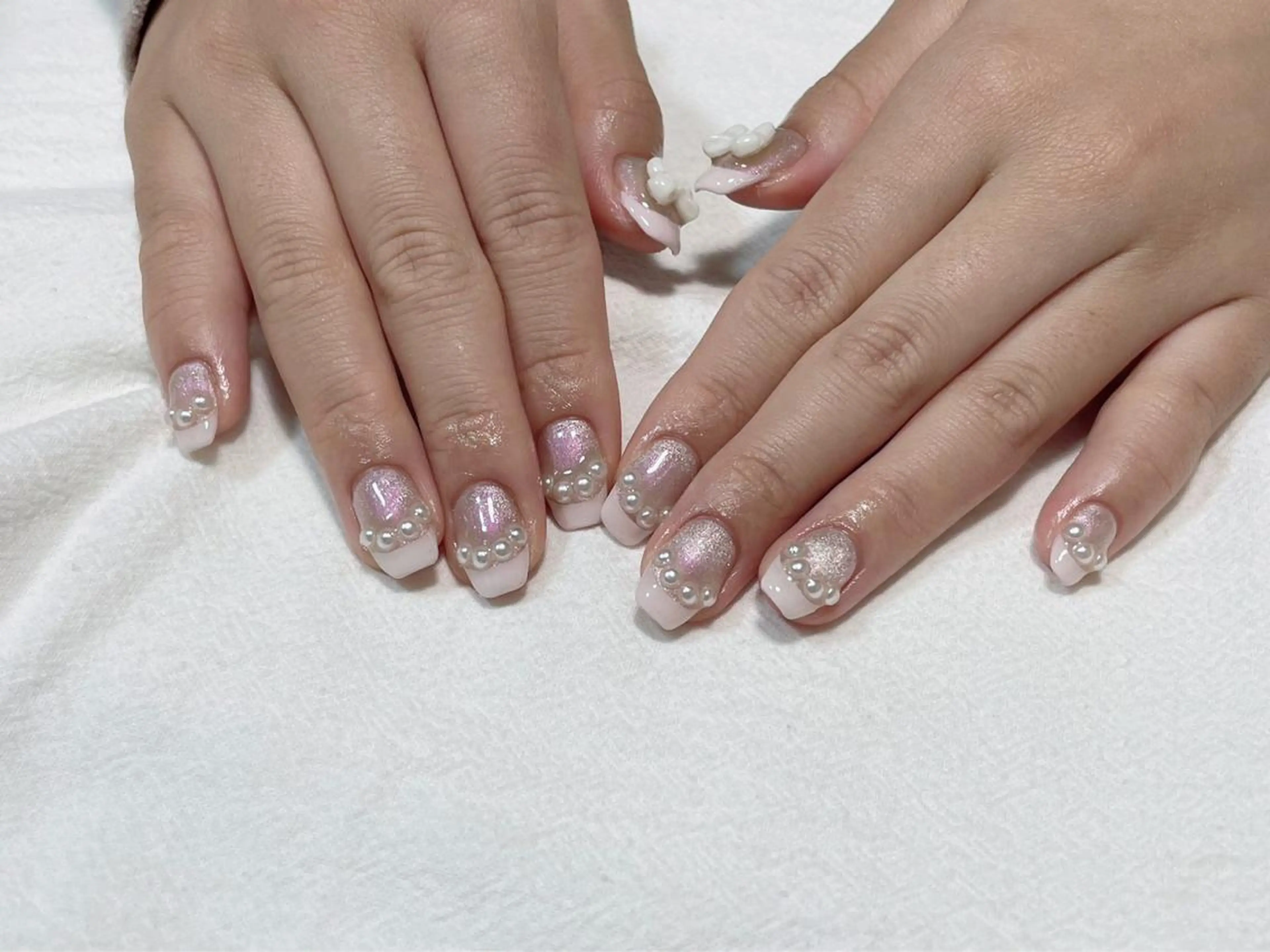 ネイル リボン ハンドネイル lucky nail 歌舞伎町のネイルデザイン