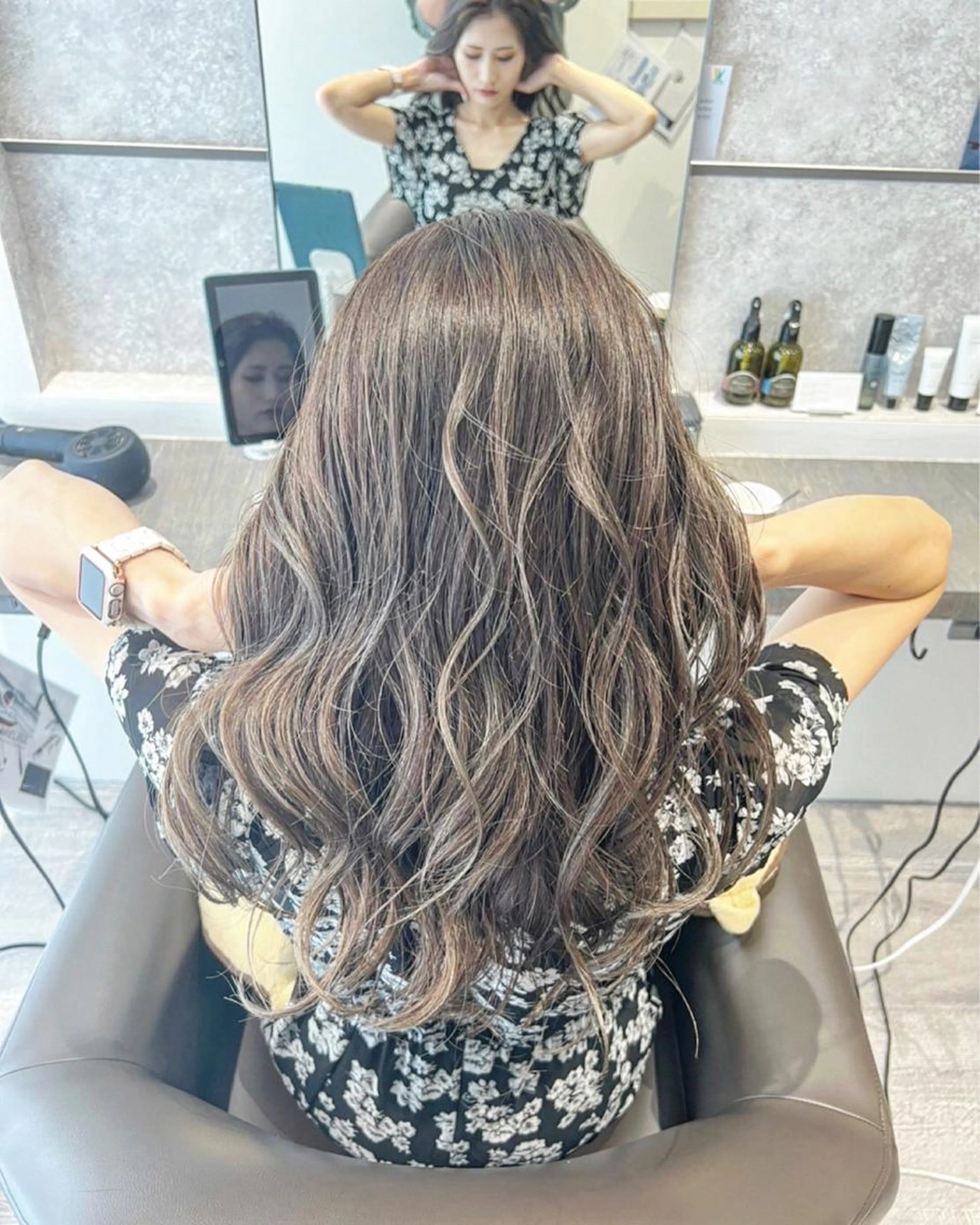 【これぞインスタ映え】カット+バレイヤージュカラー+トリートメントの写真