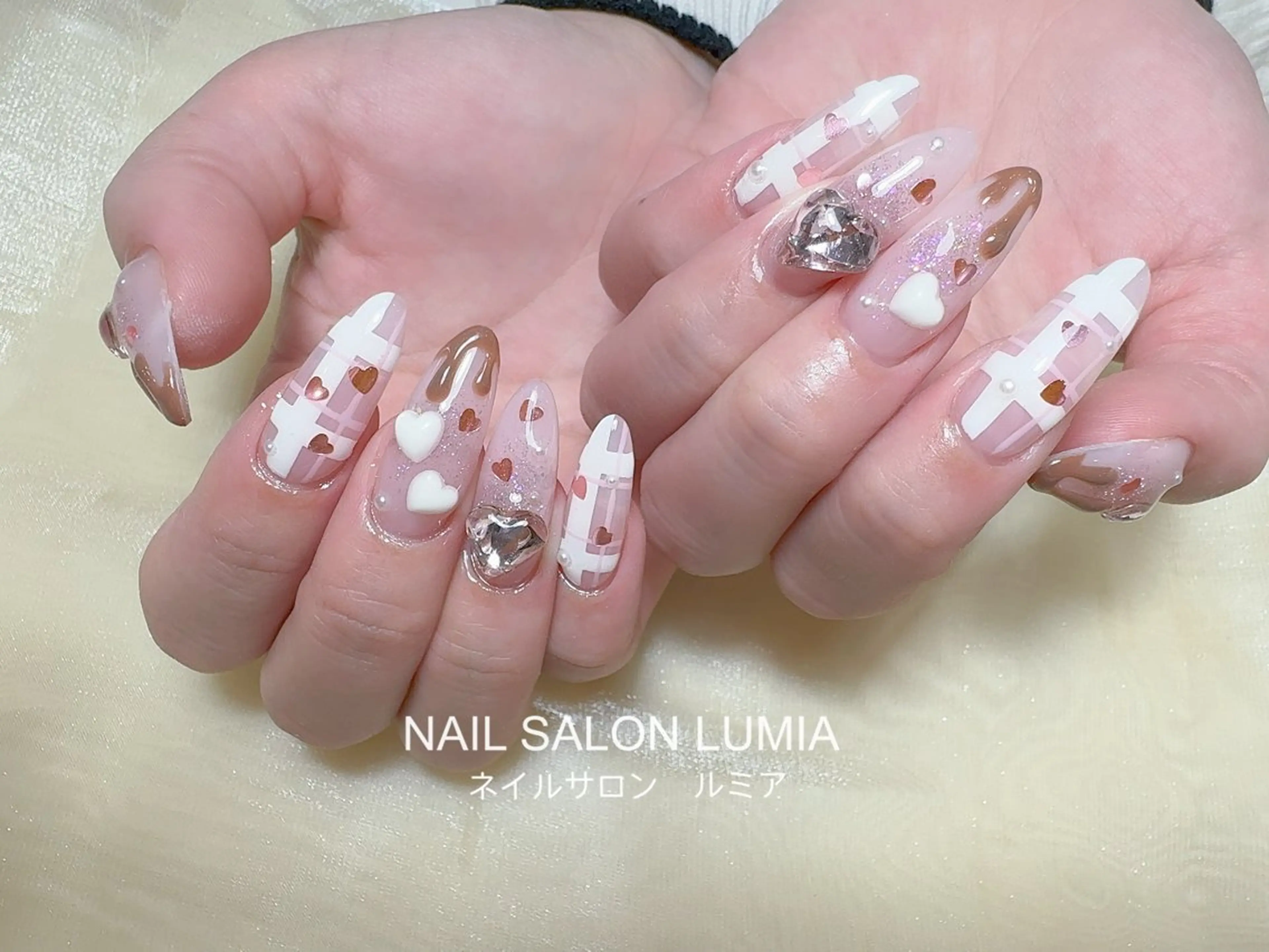 ネイル ハンドネイル ネイルサロン ルミア Lumia 店長のネイルデザイン