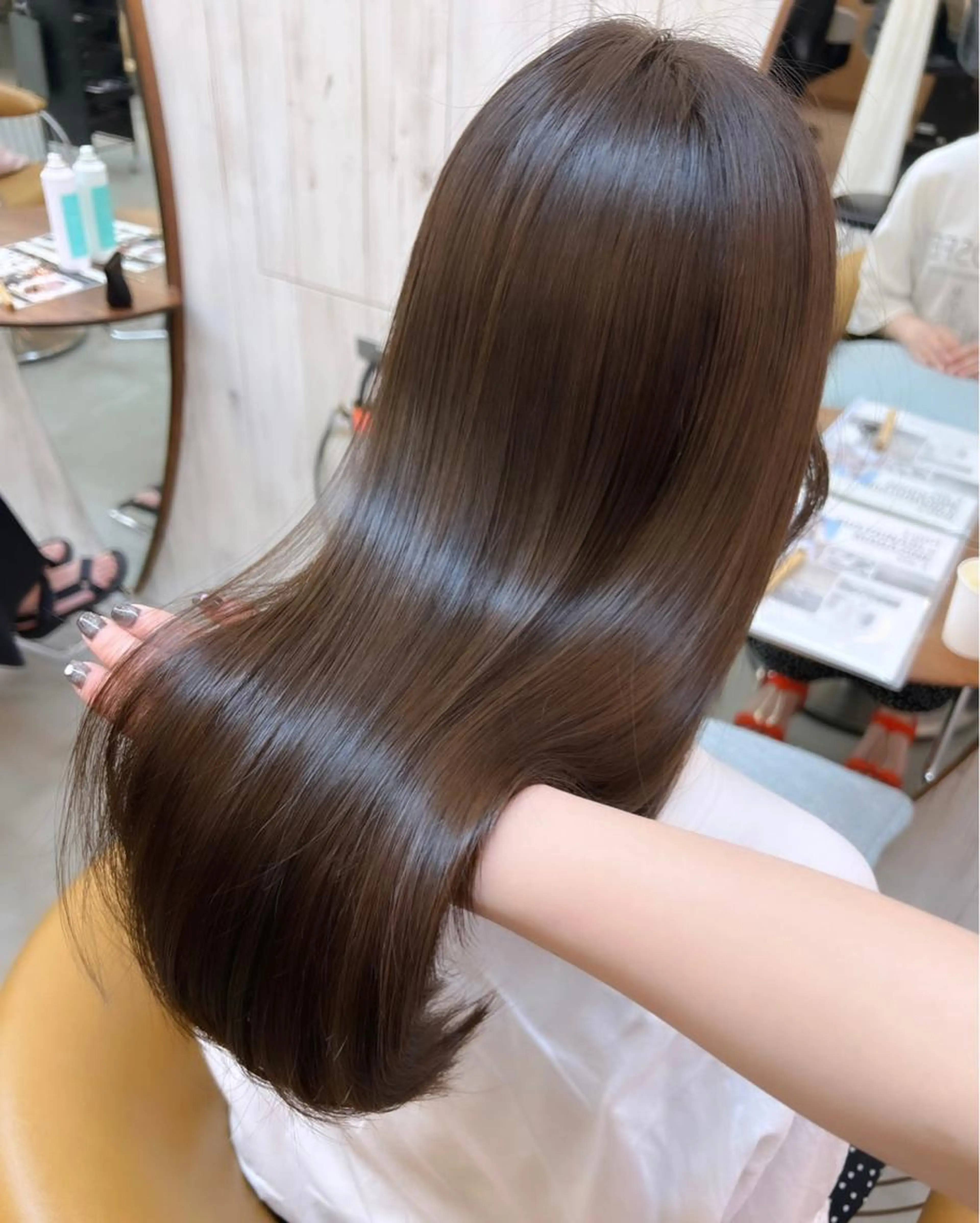 ❤️12月期間限定❤️ミニモ限定スペシャルコース❤️ケラスターゼトリートメント付き!カット+カラー+トリートメントの写真