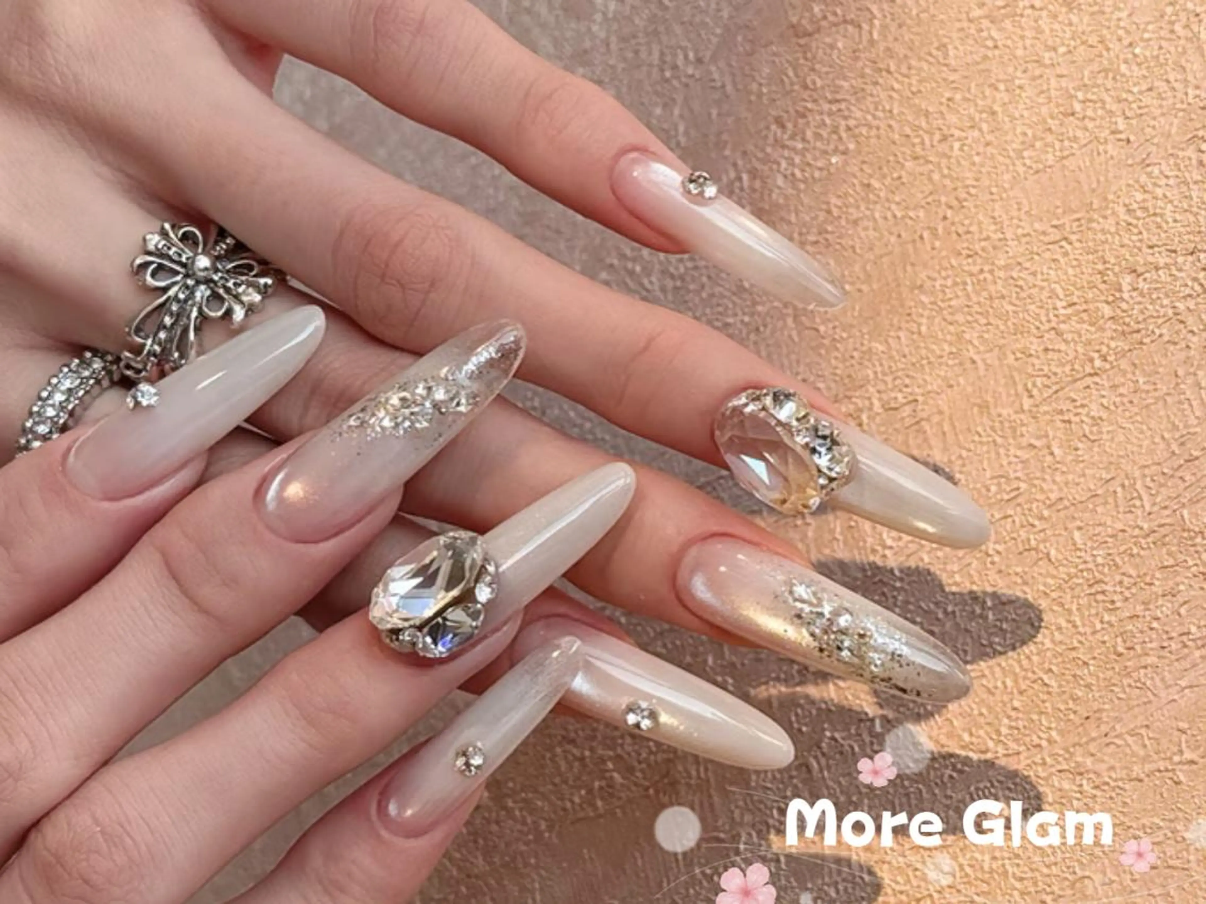 ネイル MoreGlam ネイルのネイルデザイン