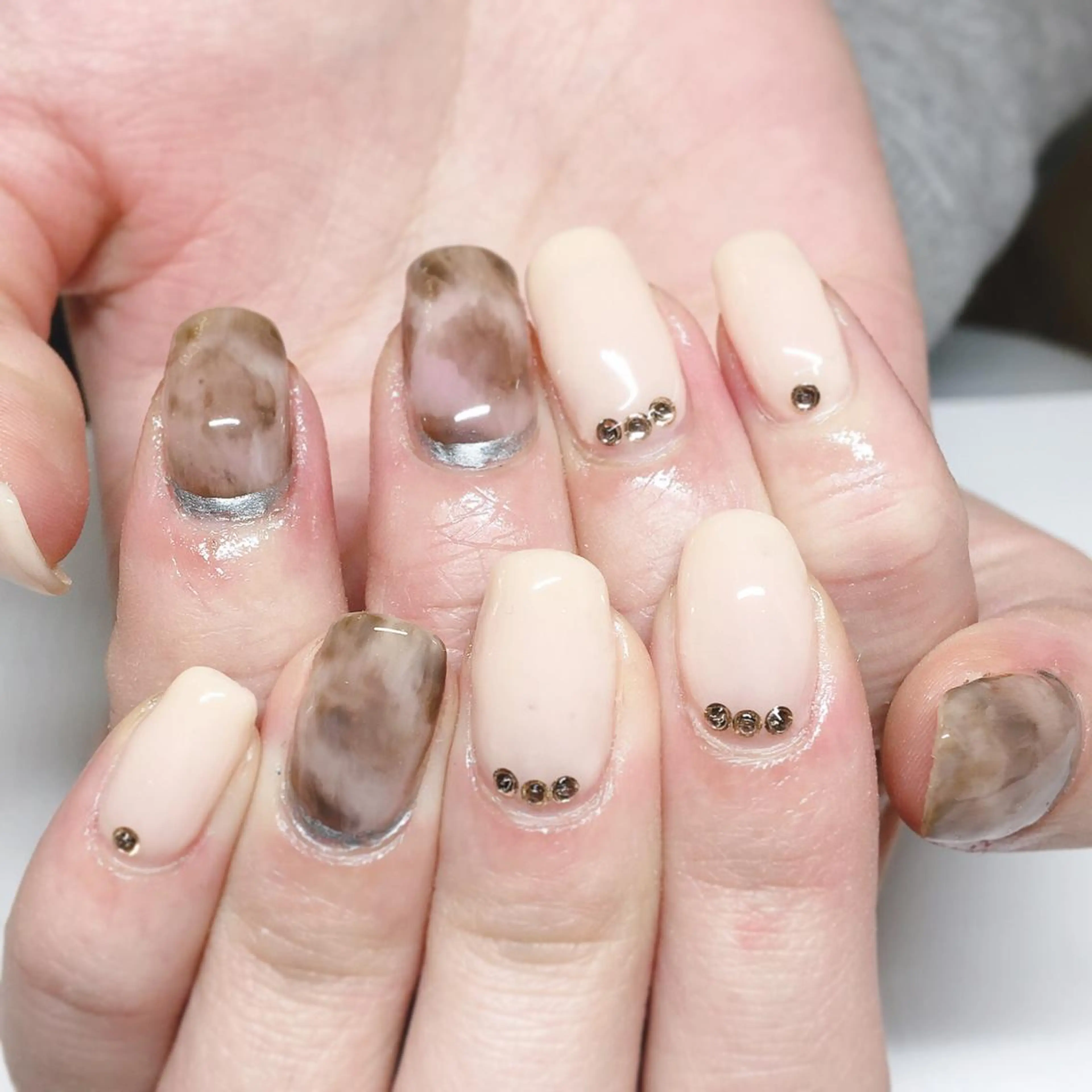 ネイル カジュアル ニュアンスネイル スクエアネイル ディアマンテ𓏸𓈒 フェイシャル/ネイルのエステ・リラクイメージ