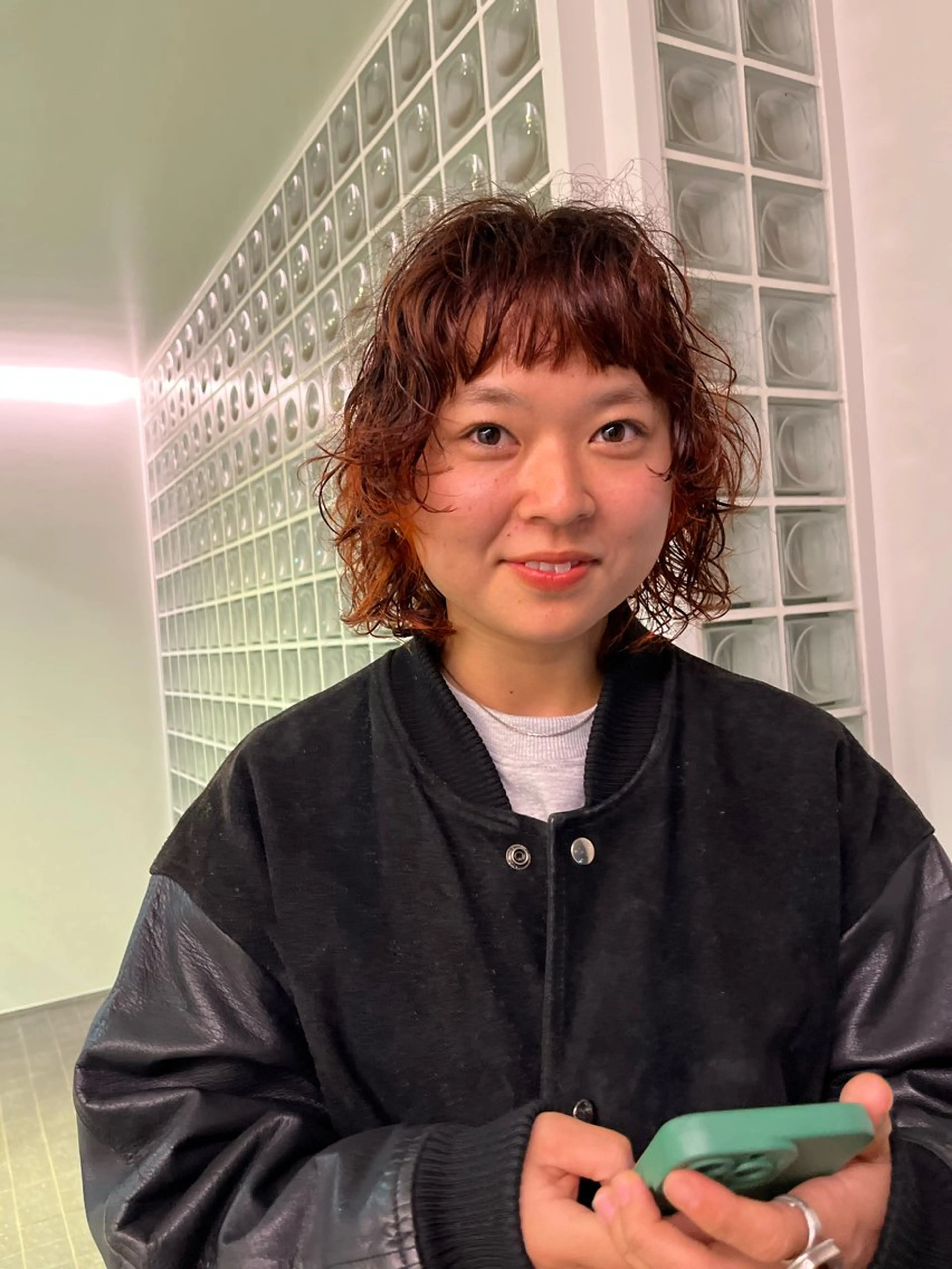 ショート パーマ ボブ レイヤーカット カット ヘアカラー パーマ ボブパーマ/パーマ ウルフパーマのヘアスタイル