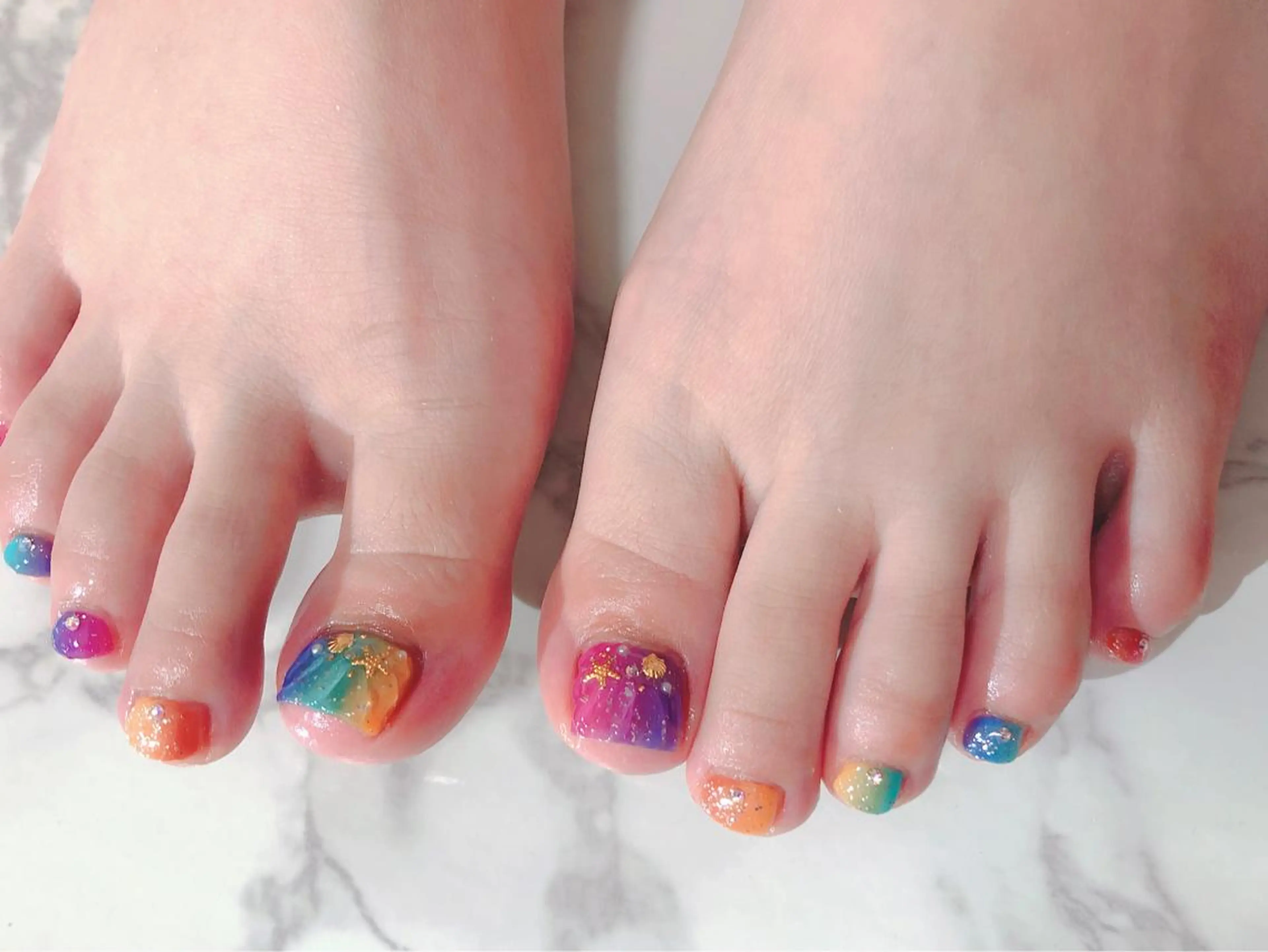 ネイル フットネイル Regaro i.sのネイルデザイン