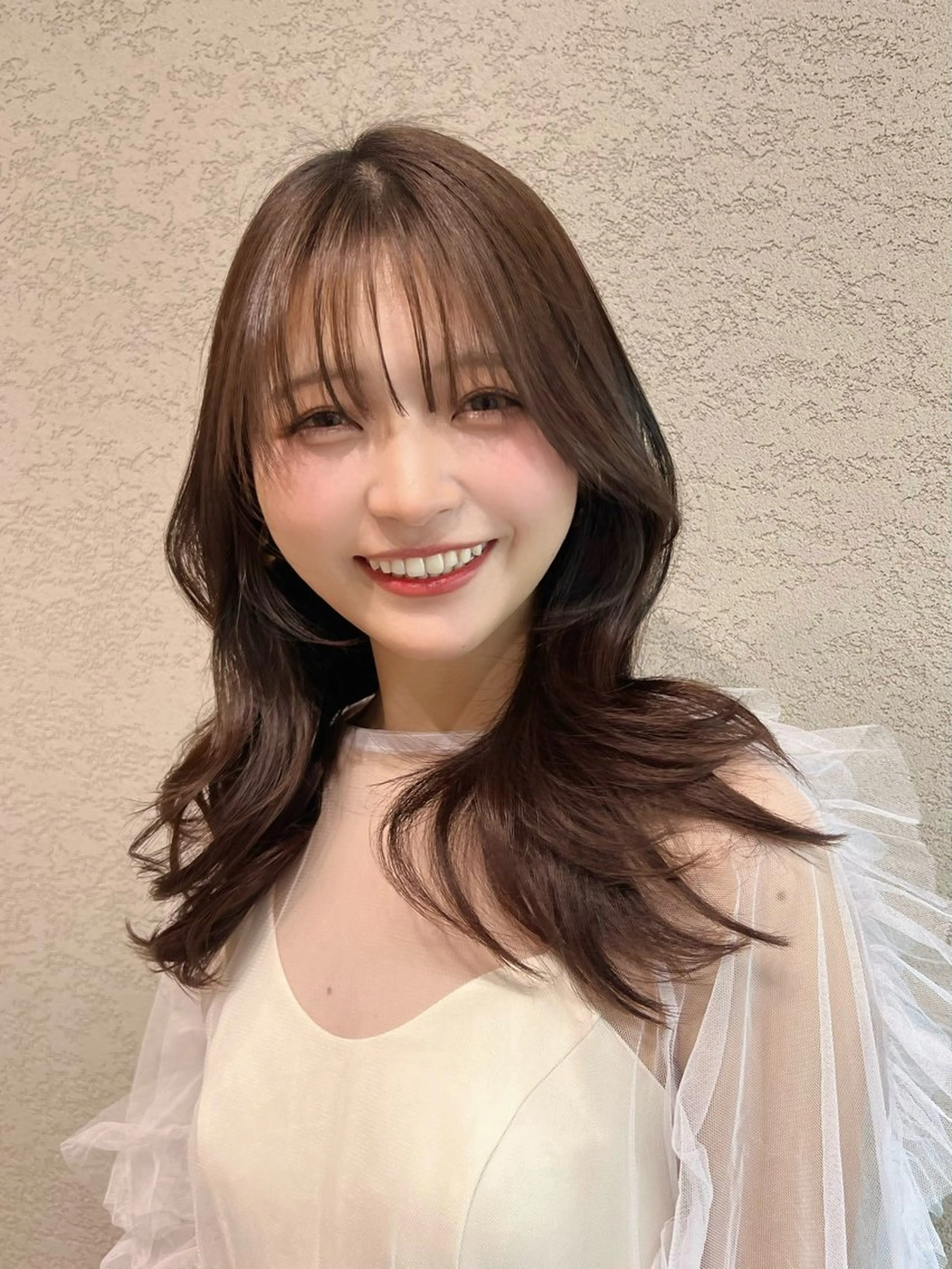 ミディアム カラー カット ヘアカラー トリートメント レイヤー/韓国 ハイトーン興津史弥のヘアスタイル