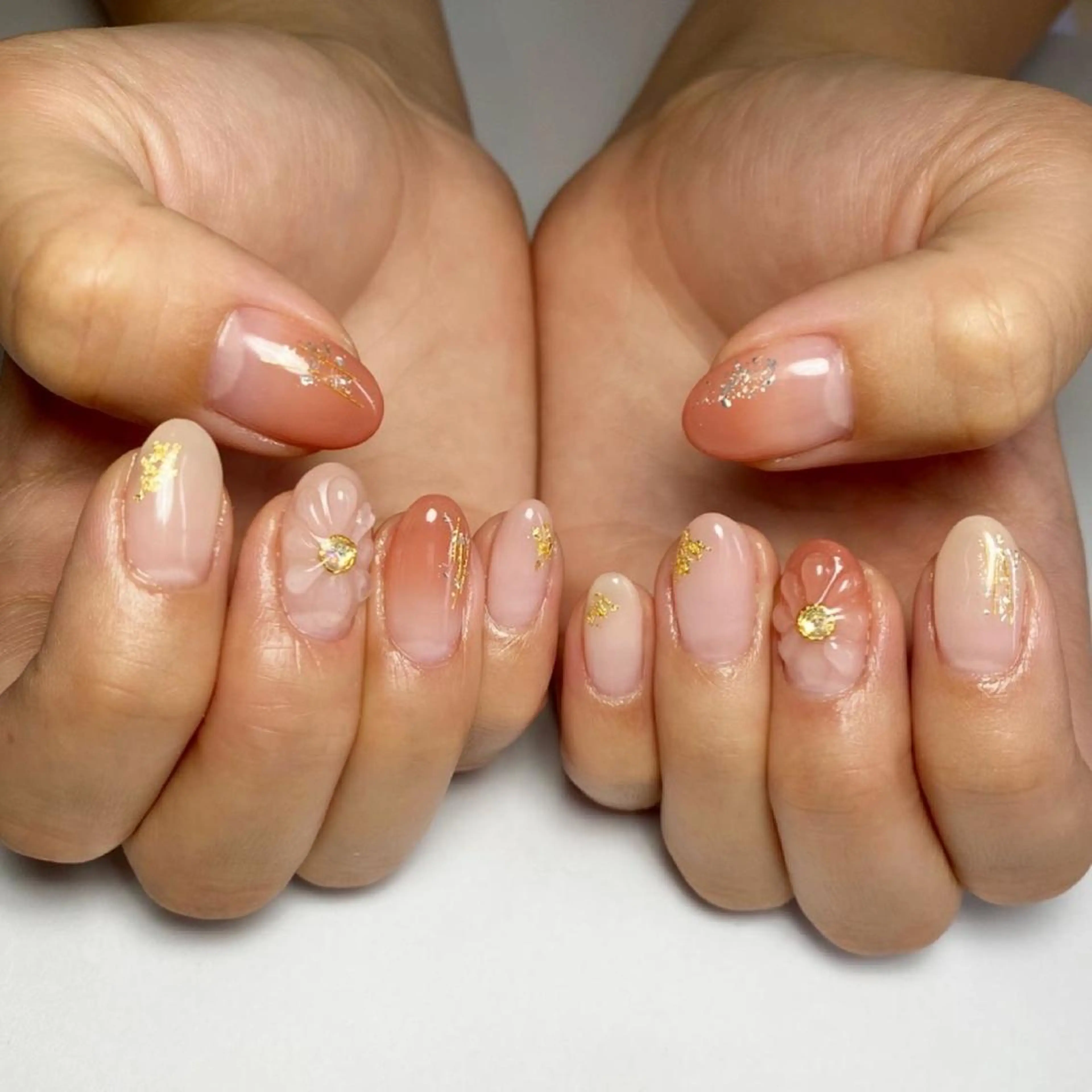 ネイル ハンドネイル 三原 裕紀のマツエク・マツパデザイン