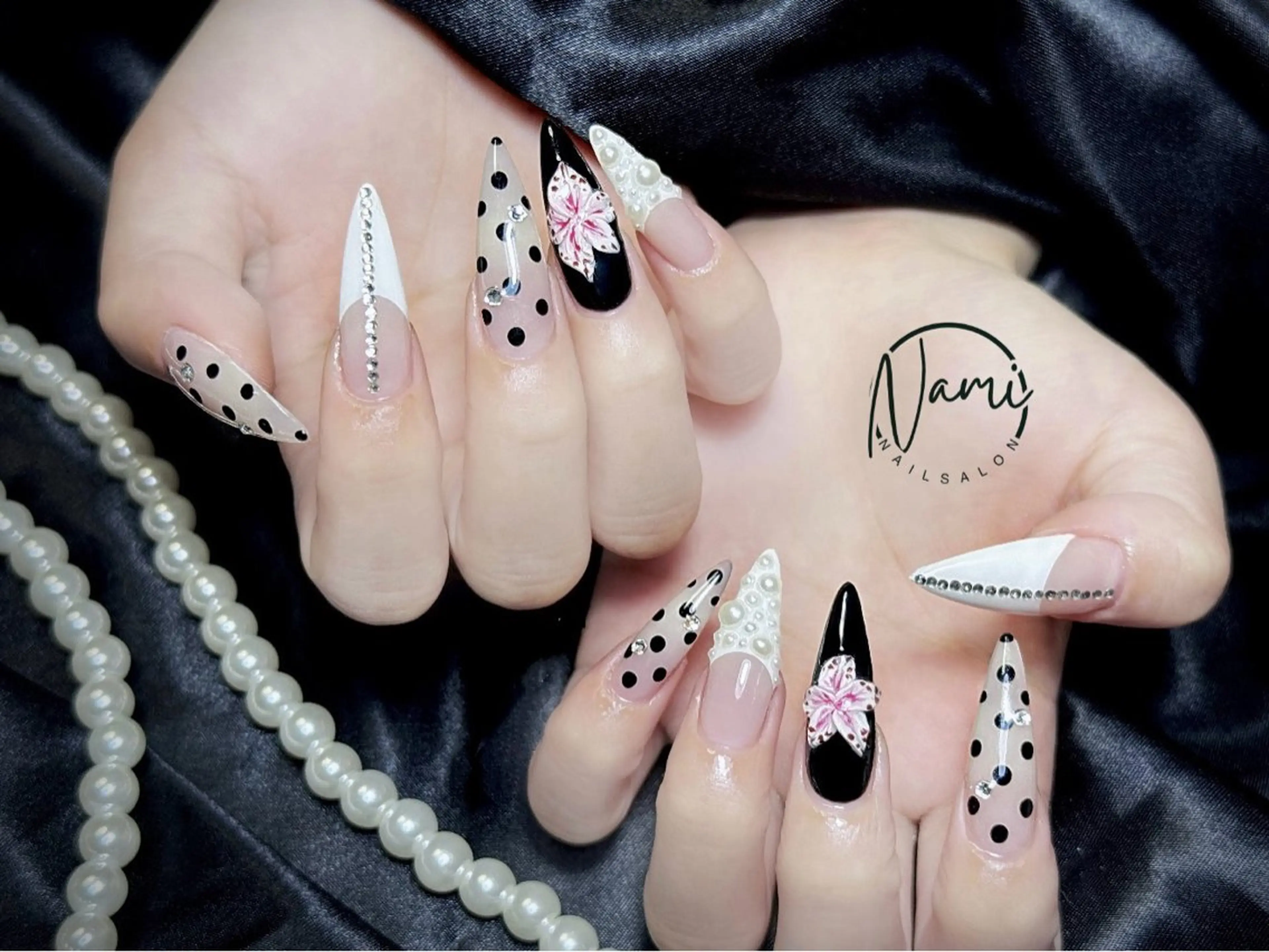 ネイル 長さ出し ガーリー 韓国ネイル ロングネイル 持ち込み ハンドネイル Nami nail salon所属・Nami nail salonのネイルデザイン