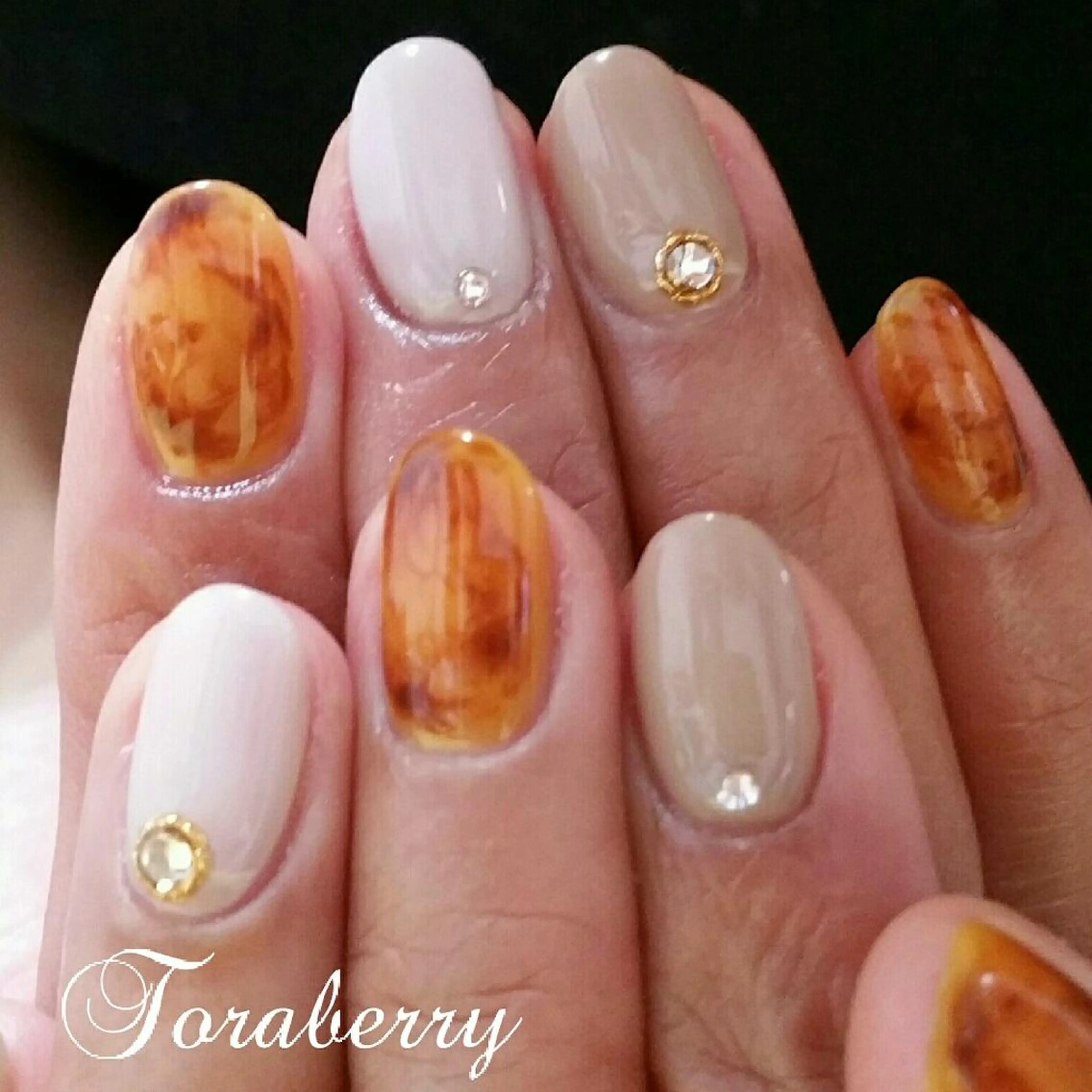 ネイル べっ甲ネイル ハンドネイル ネイリスト なつみのネイルデザイン