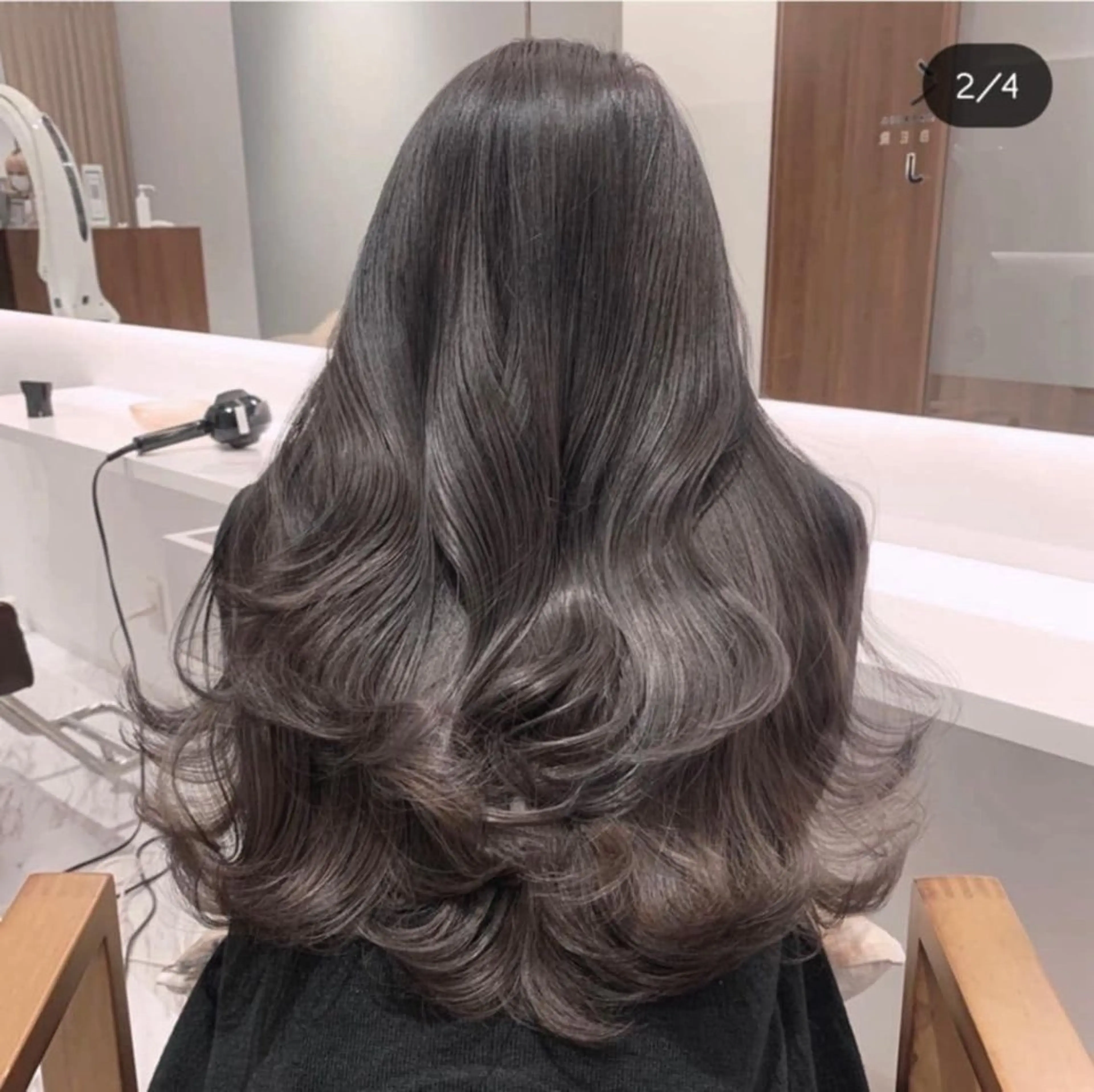ロング 西山 夢月のヘアスタイル