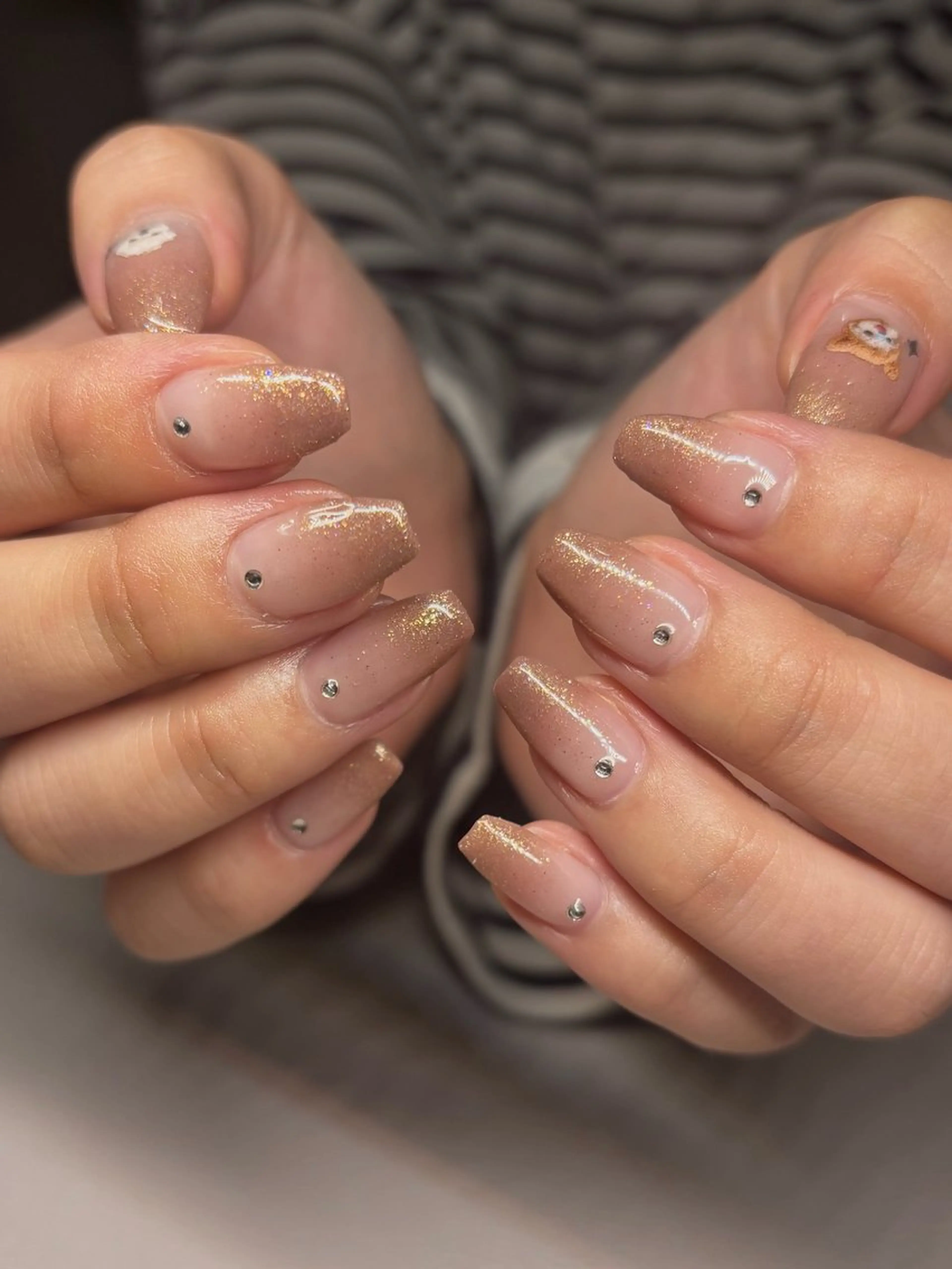 ネイル 🫧ユキ🫧 持込OK/平日夜&土のネイルデザイン