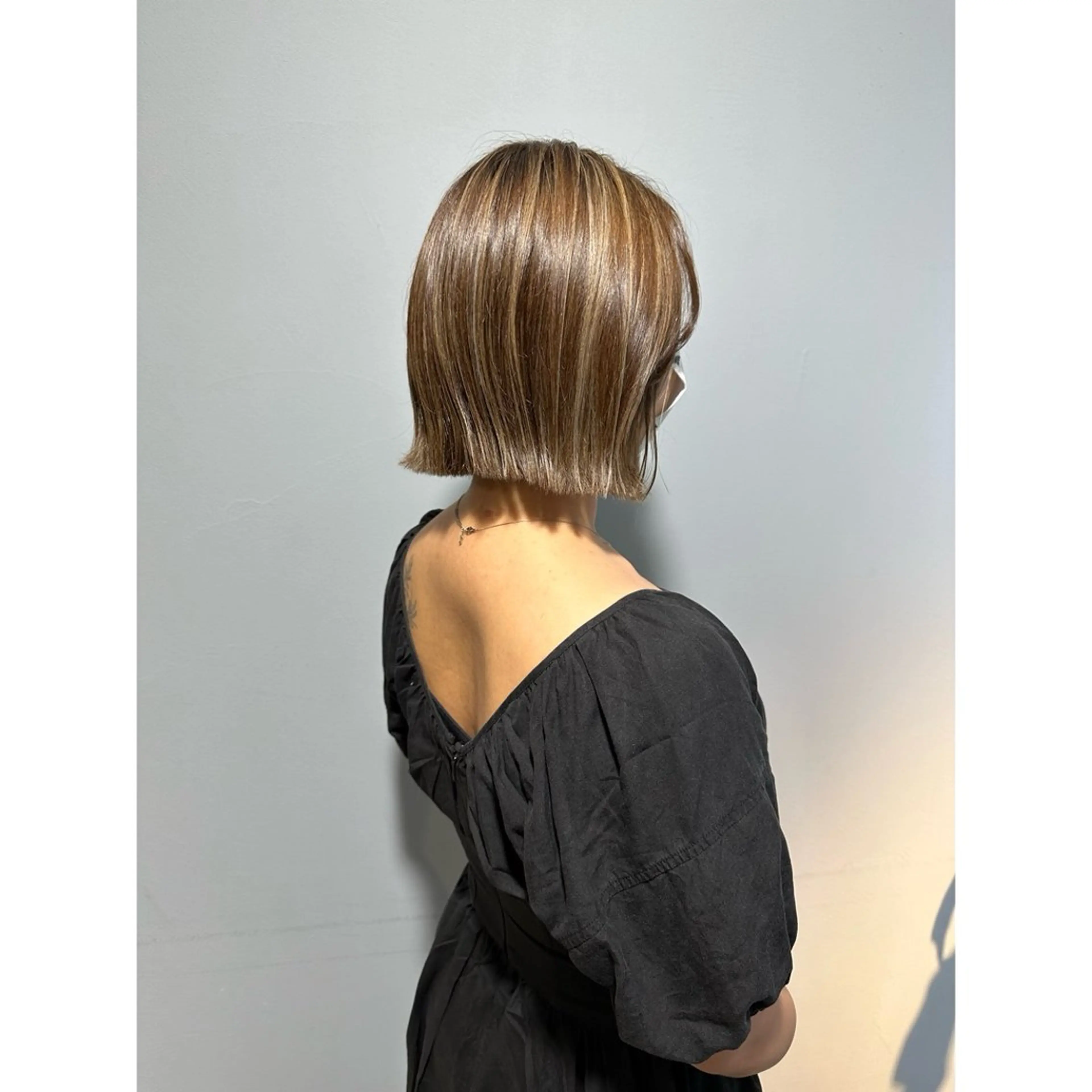 ショート カラー ベージュカラー ハイライトカラー ボブ ハイライト 外ハネヘア カット ヘアカラー トリートメント a'threem【アズリーム】所属・湯浅 直樹のヘアスタイル