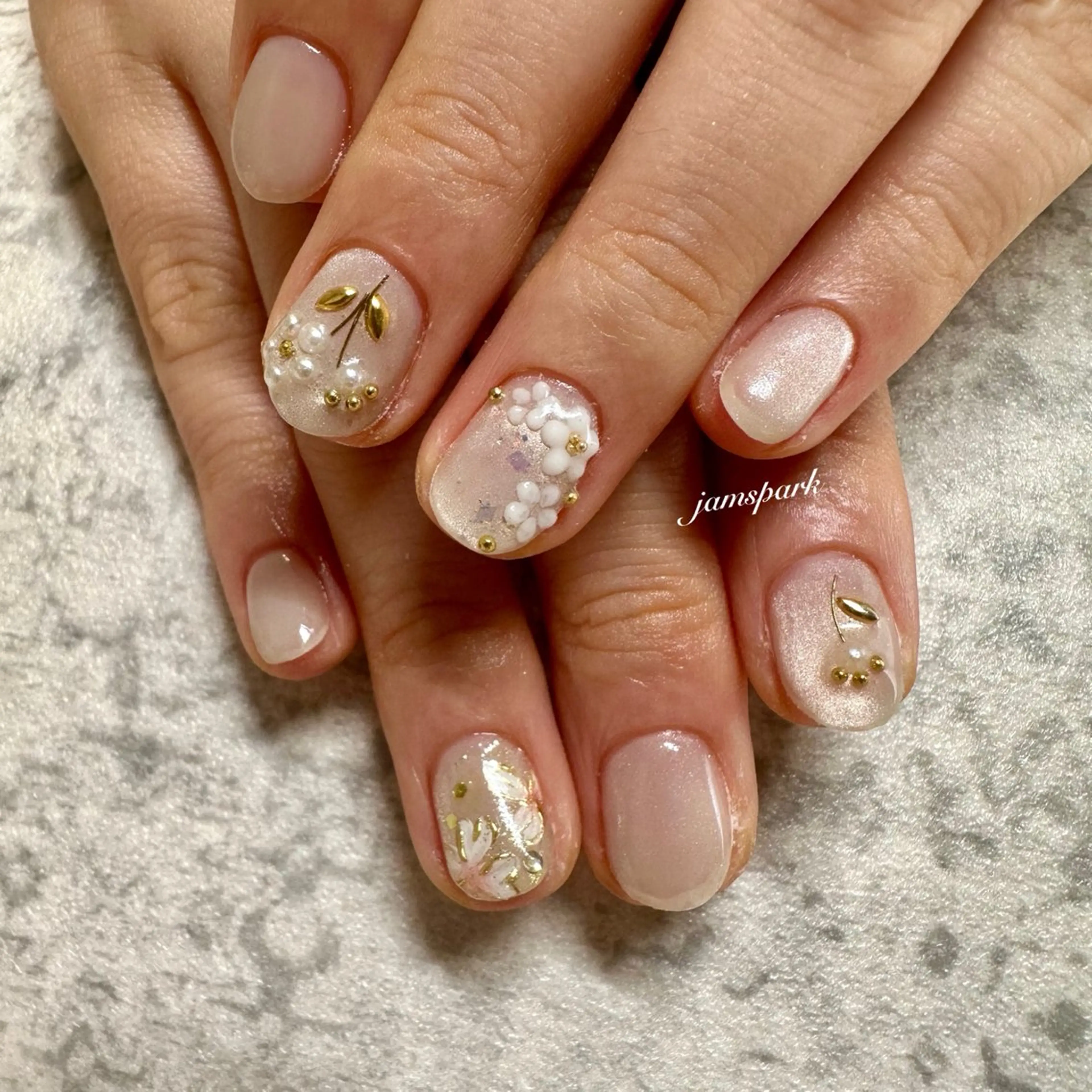 ネイル 桜ネイル 成人式 春ネイル ハンドネイル jamspark ✨のネイルデザイン