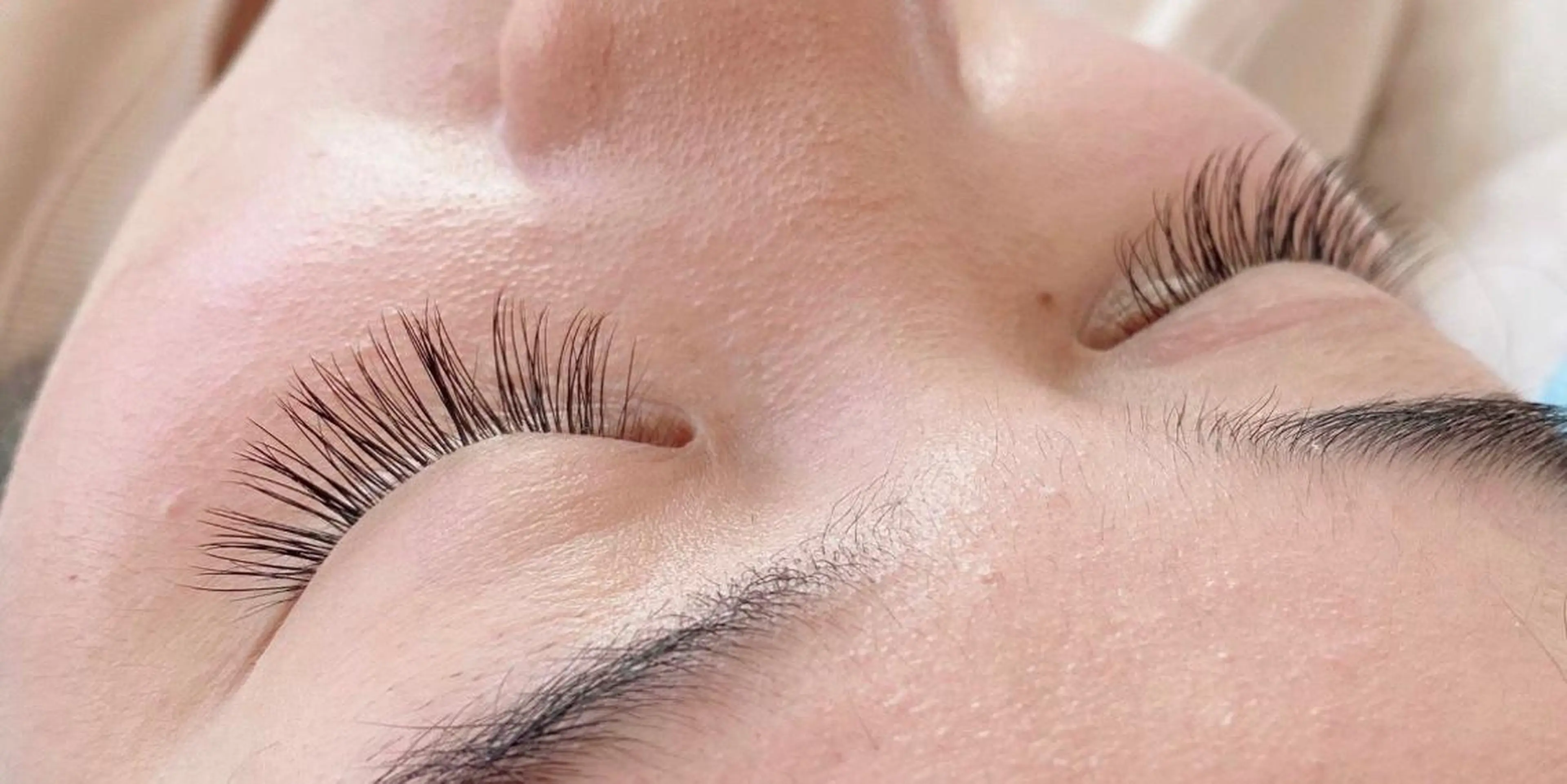 マツエク・マツパ ネイルサロンmuumii所属・東十条muumii ネイルまつ毛のネイルデザイン