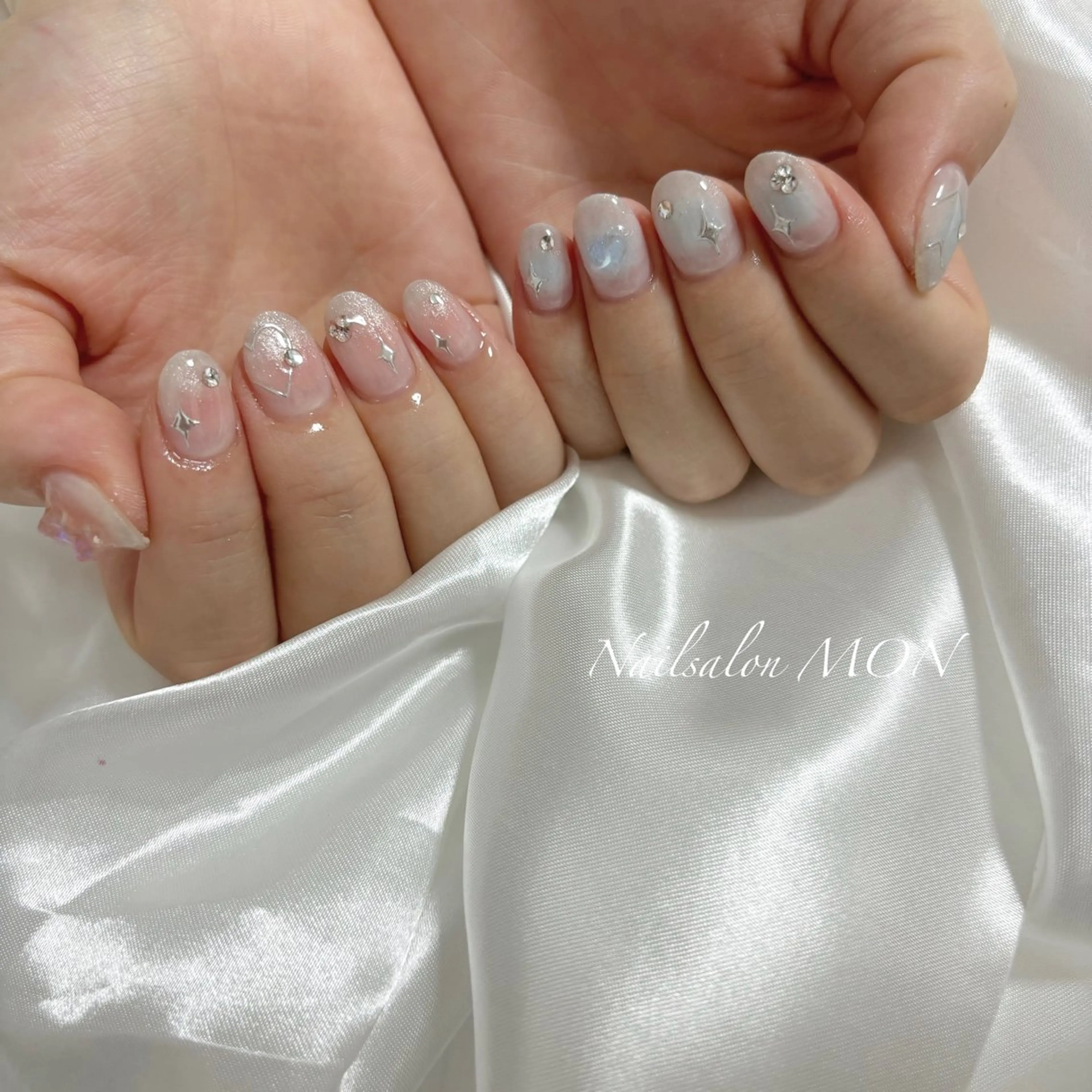 ネイル ストーンネイル ハンドネイル Nailsalon MONのネイルデザイン