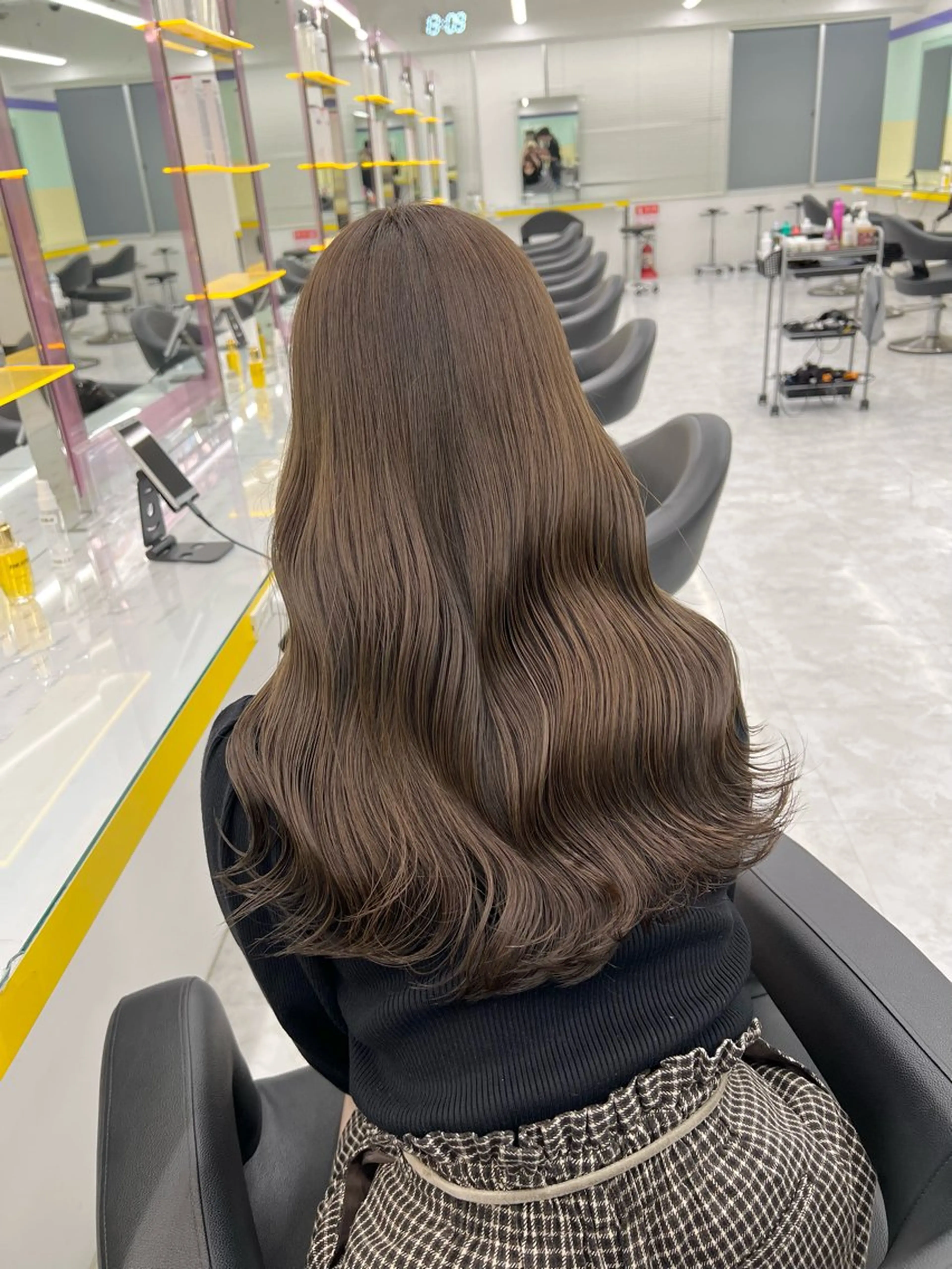 セミロング レイヤー/韓国❣️ 髪質改善/亘紘輝のヘアスタイル