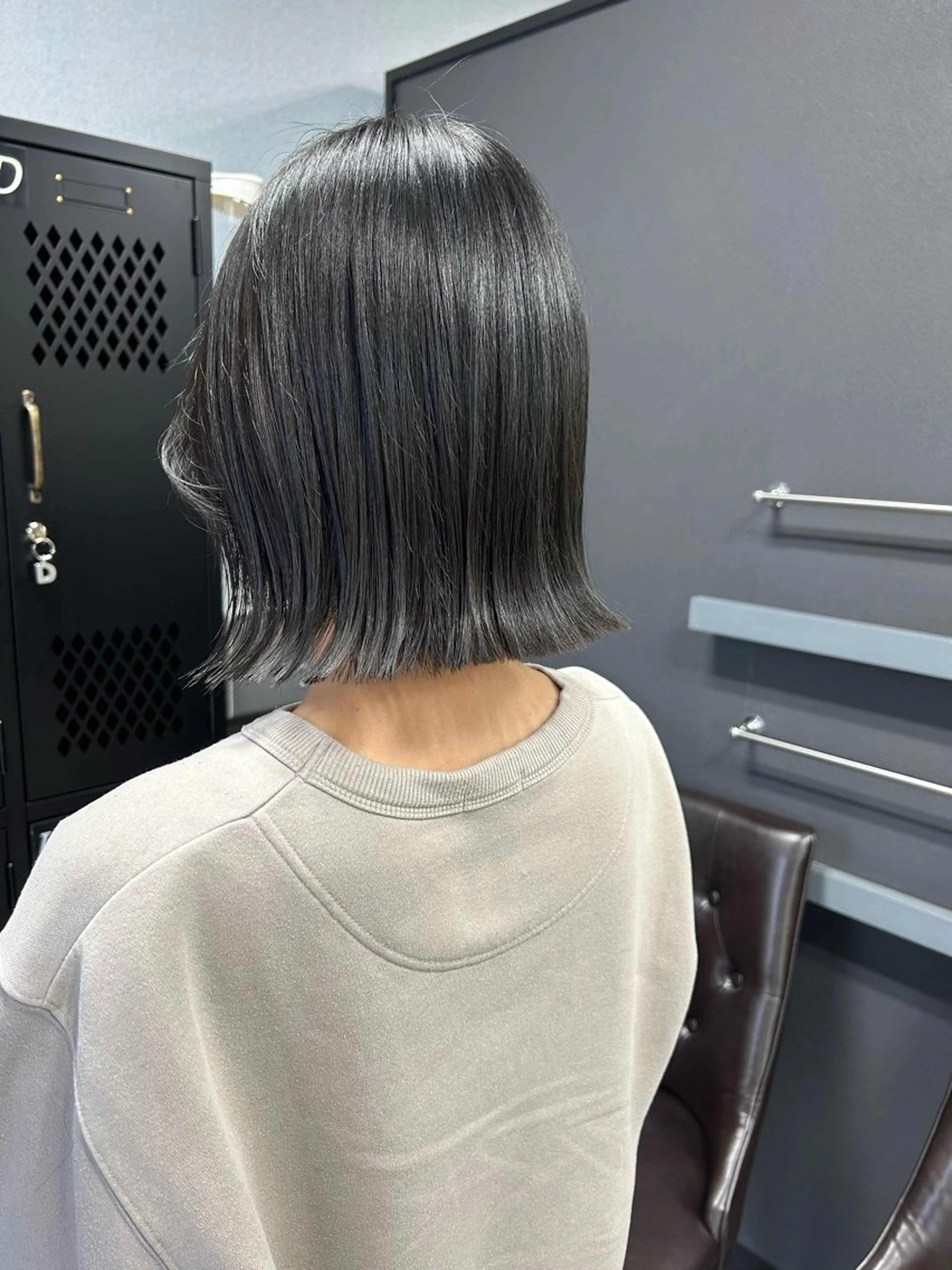 ショート 切りっぱなしボブ ボブ 顔まわりレイヤー レイヤーカット カット ヘアカラー トリートメント ボブ/ハイトーン 立川loose 下田のヘアスタイル