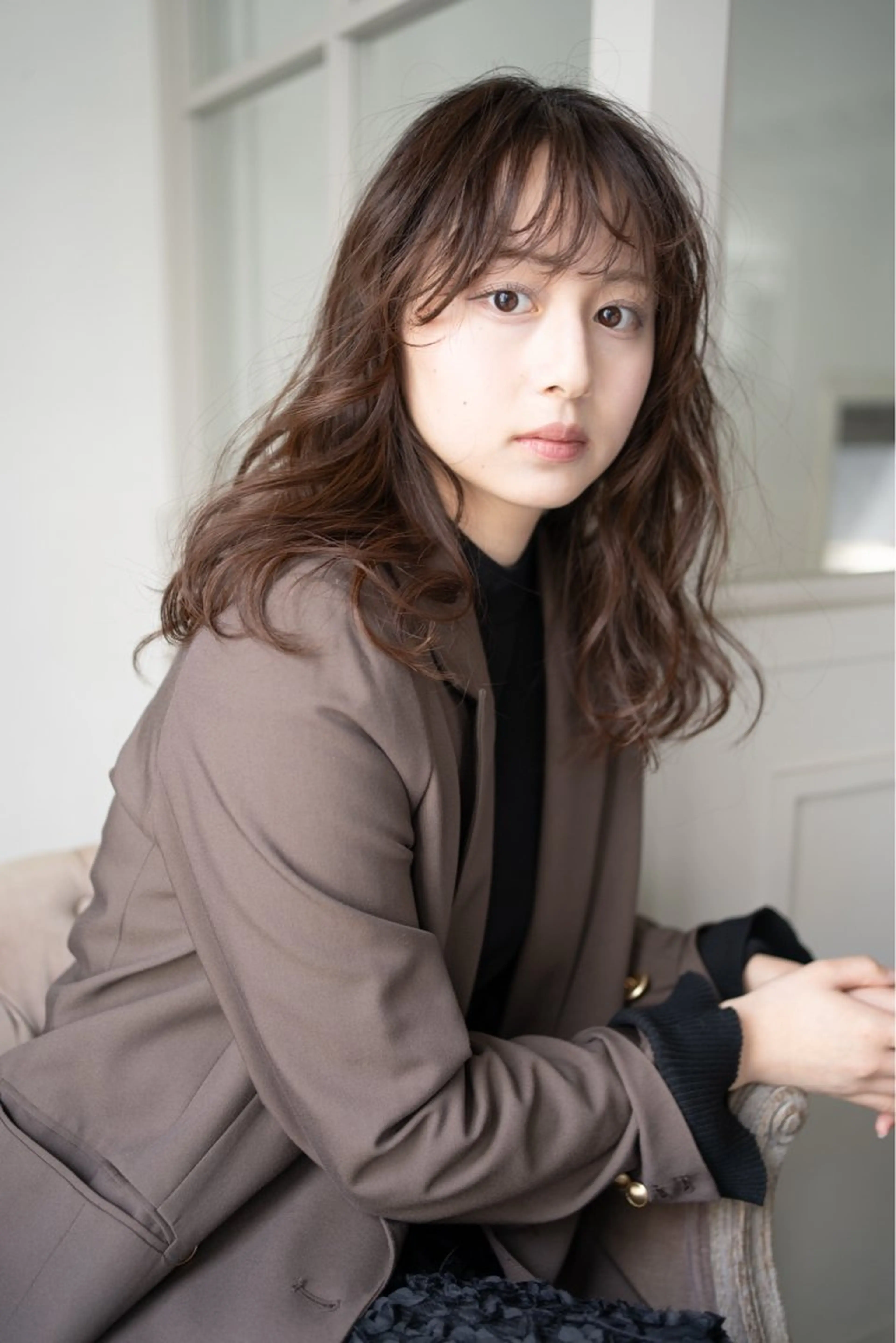 セミロング レイヤーカット ローレイヤー SHOTA ハイライト/パーマのヘアスタイル