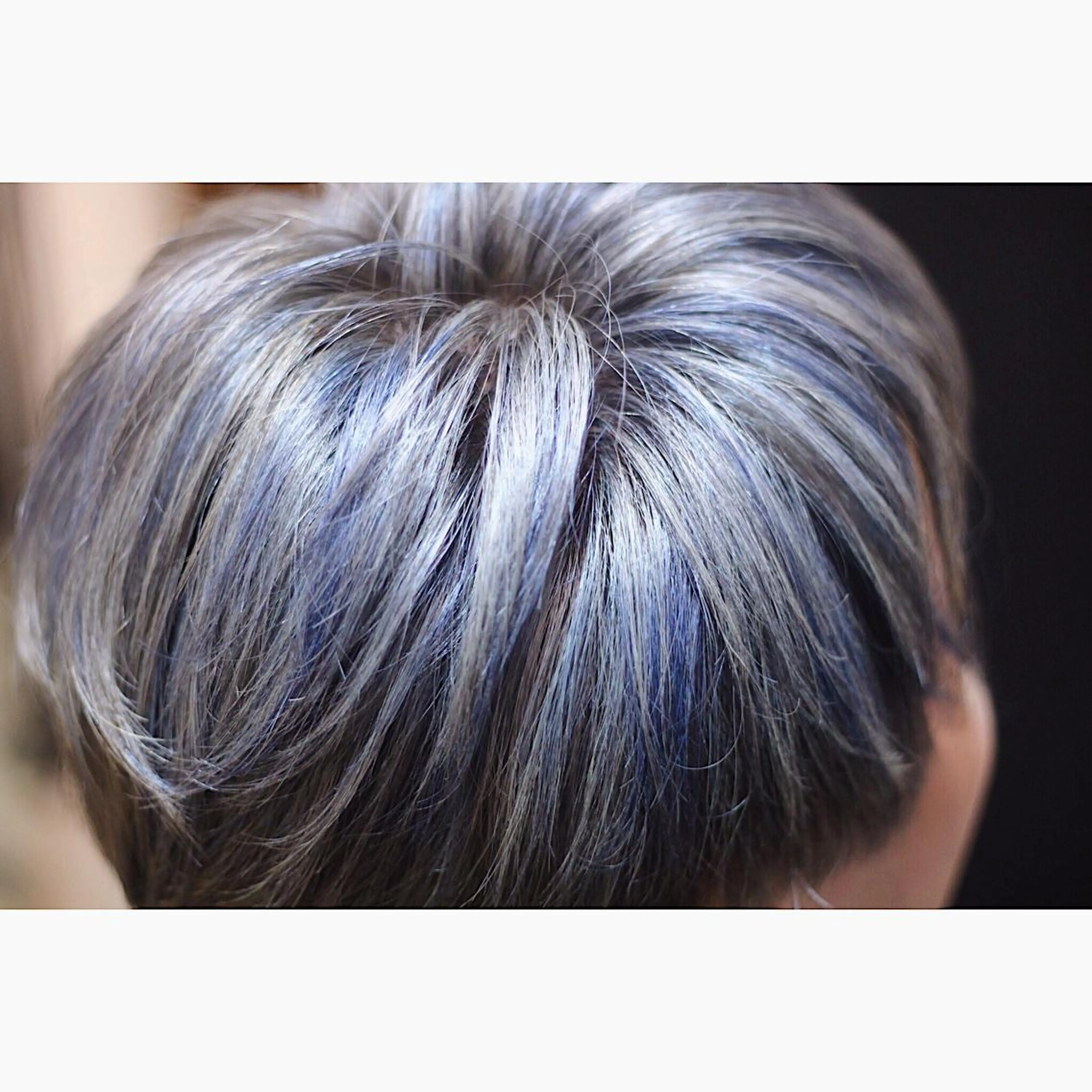 ショート カラー ヘアアレンジ ブルーカラー ハイライトカラー シルバー ハイライト 遠藤悠大/メンズ縮毛 /メンズカットのヘアスタイル