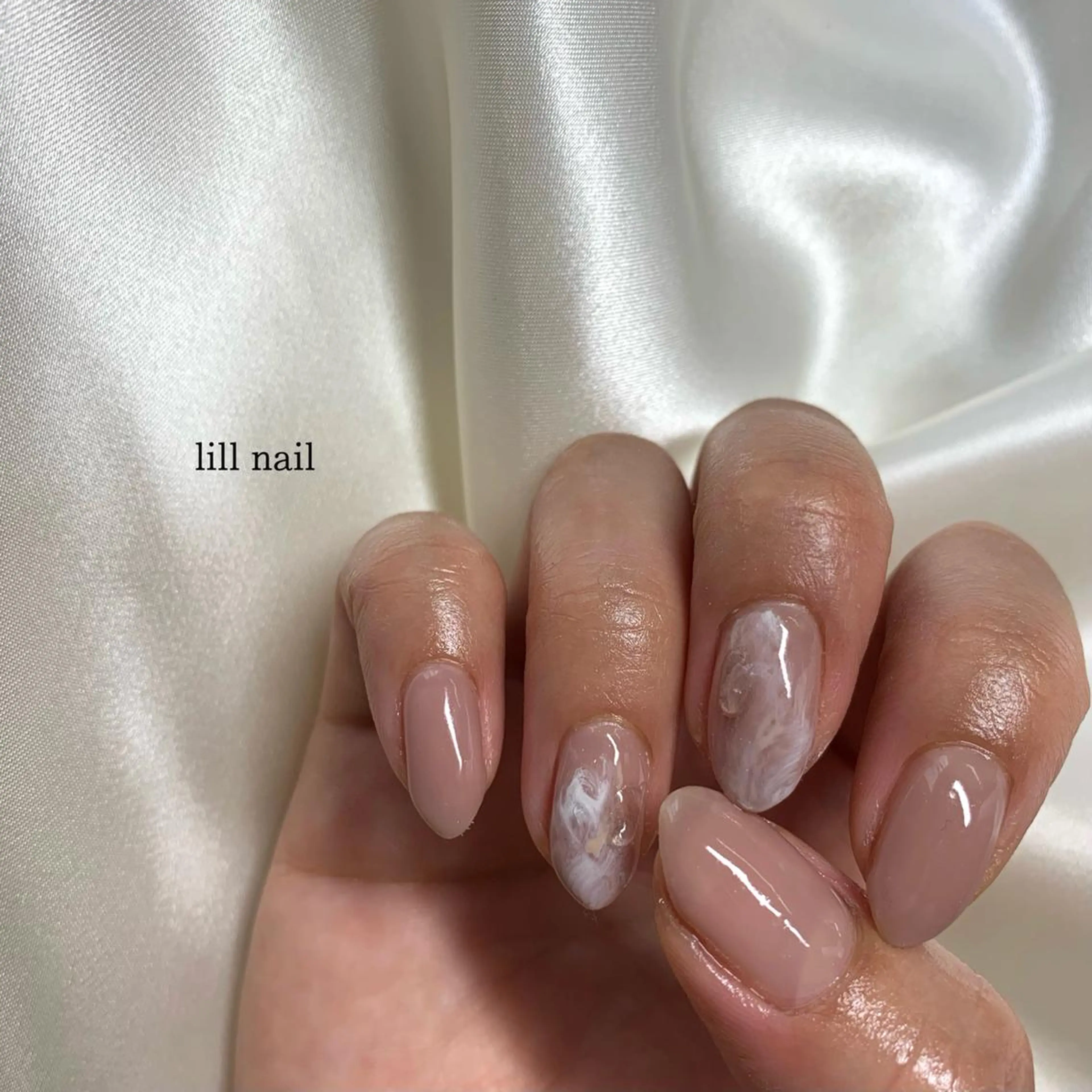 ミディアム pllia beautyのネイルデザイン