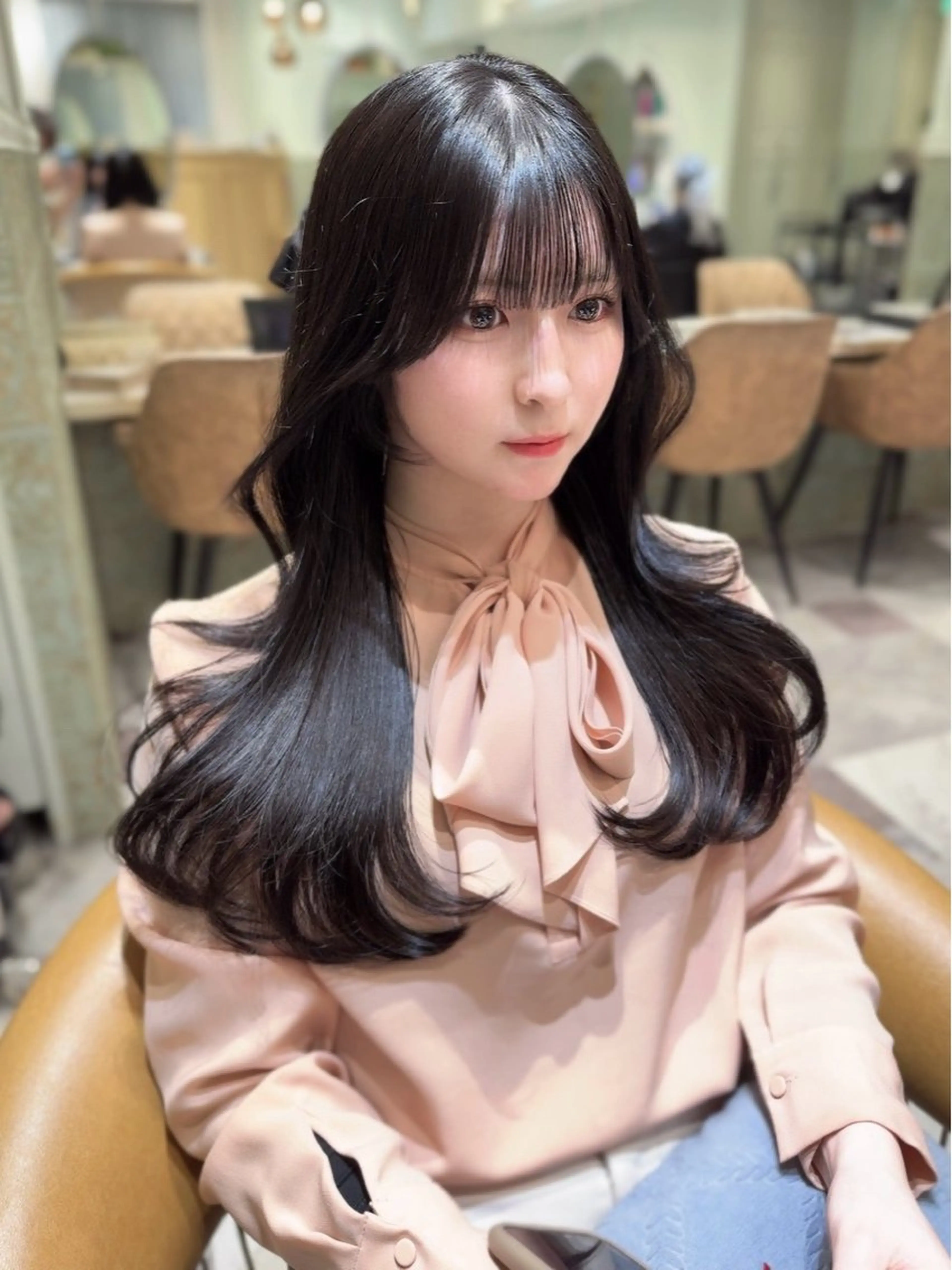 セミロング カラー ベージュカラー 黒髪 ブリーチ ブルーカラー ブルーブラック カット ヘアカラー トリートメント 木屋元一/透明感 /レイヤー/顔まわりのヘアスタイル