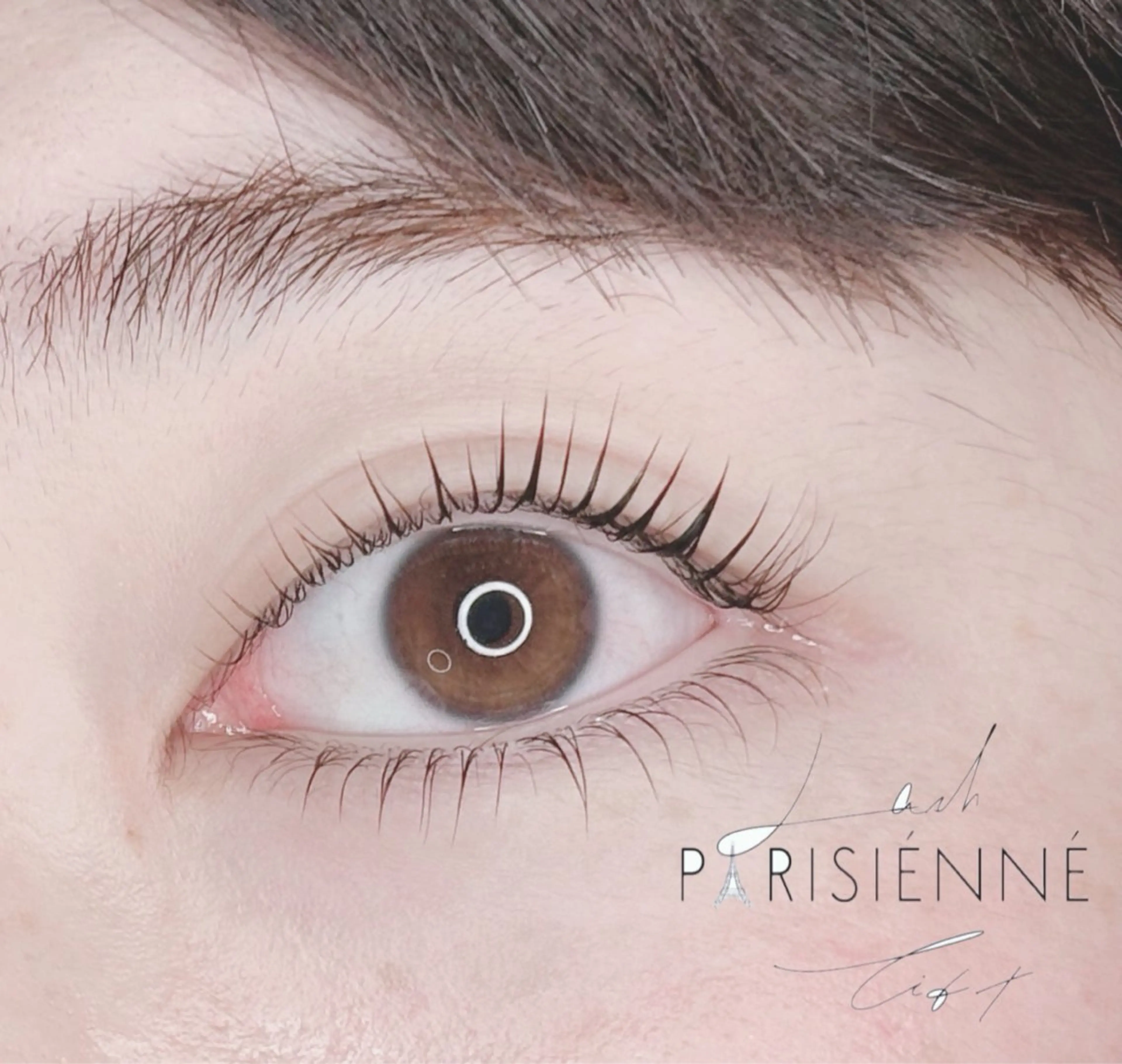 パリジェンヌラッシュリフトの写真