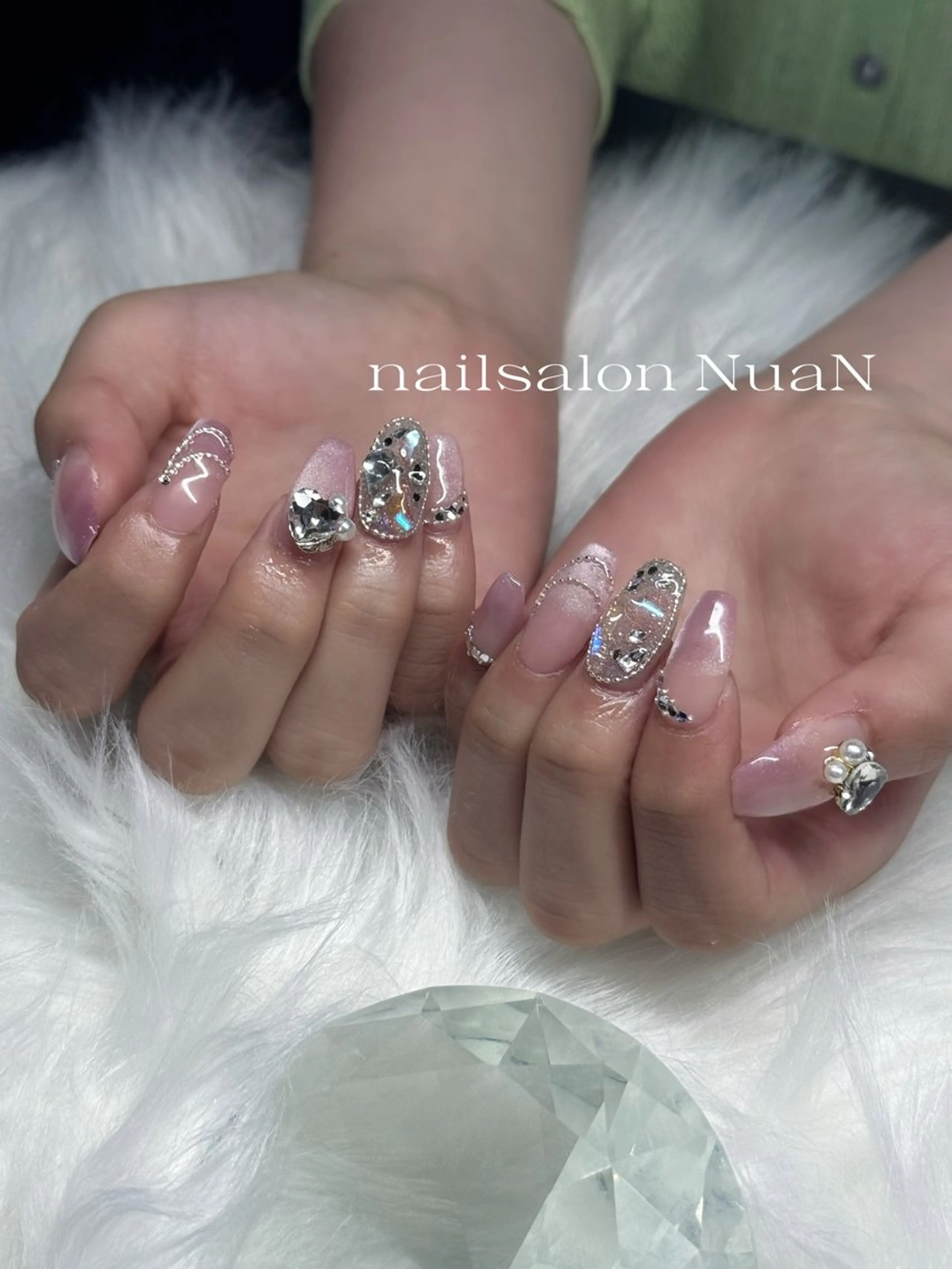 ネイル キラキラネイル ピンク NuaN 名城線黒川駅徒歩3分のネイルデザイン