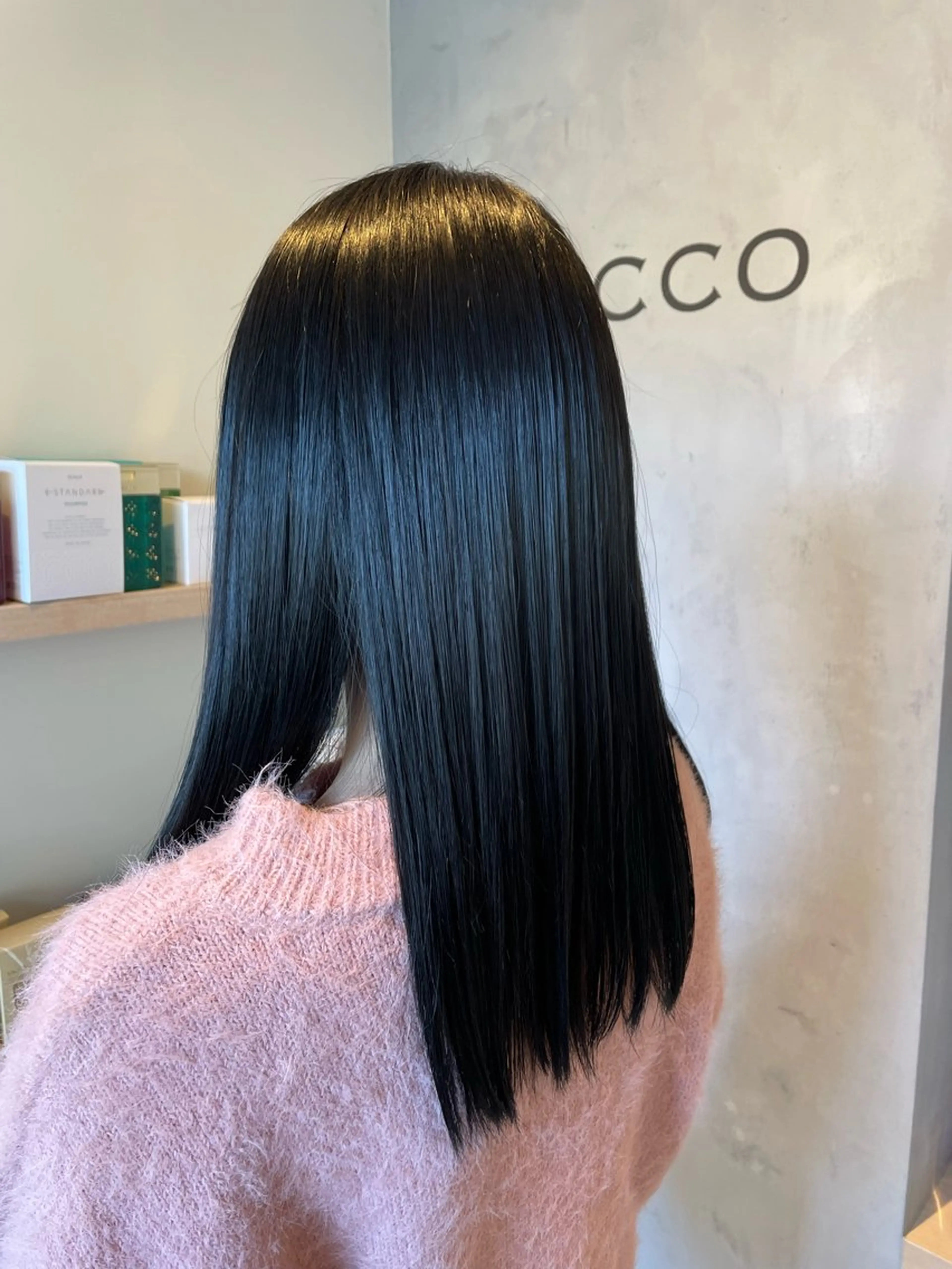 ロング ヘアカラー トリートメント アイナ ROCCOのヘアスタイル