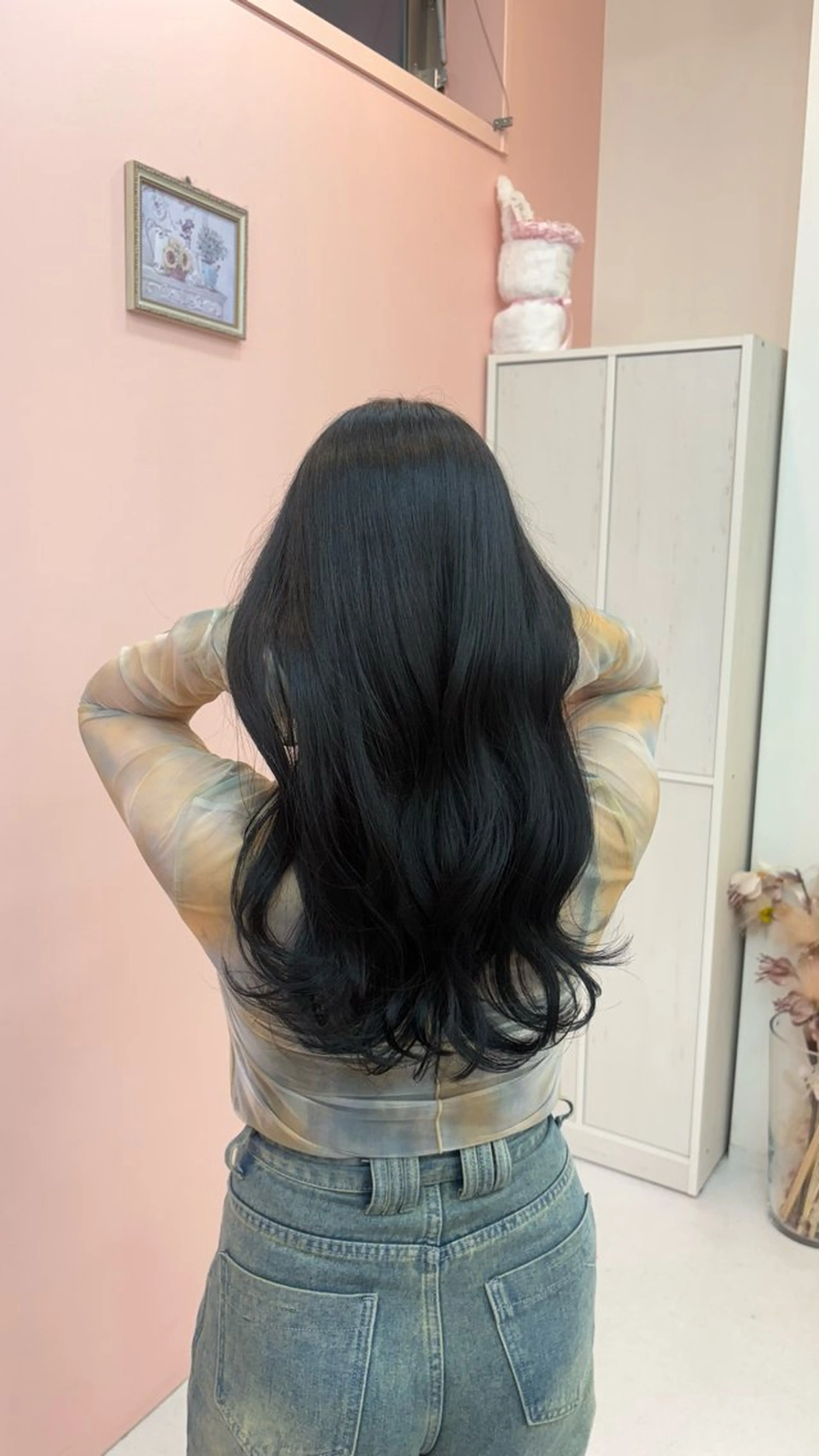 ロング カラー 黒髪 ブルーカラー ブルーブラック 透明感カラー マイカ 🤍のヘアスタイル