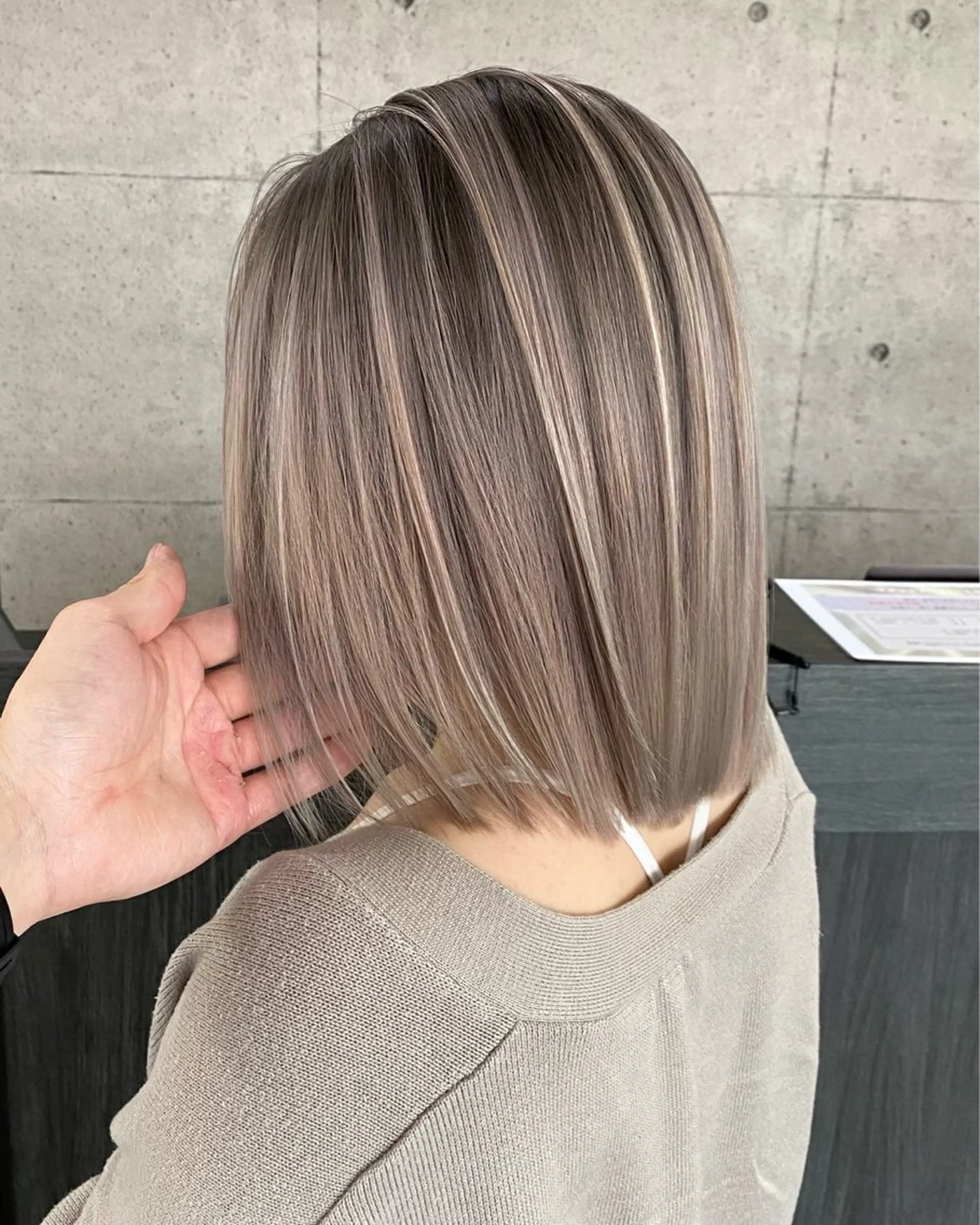 🩷【デザインカラー】バレイヤージュカラー+1ブリーチ+カットの写真