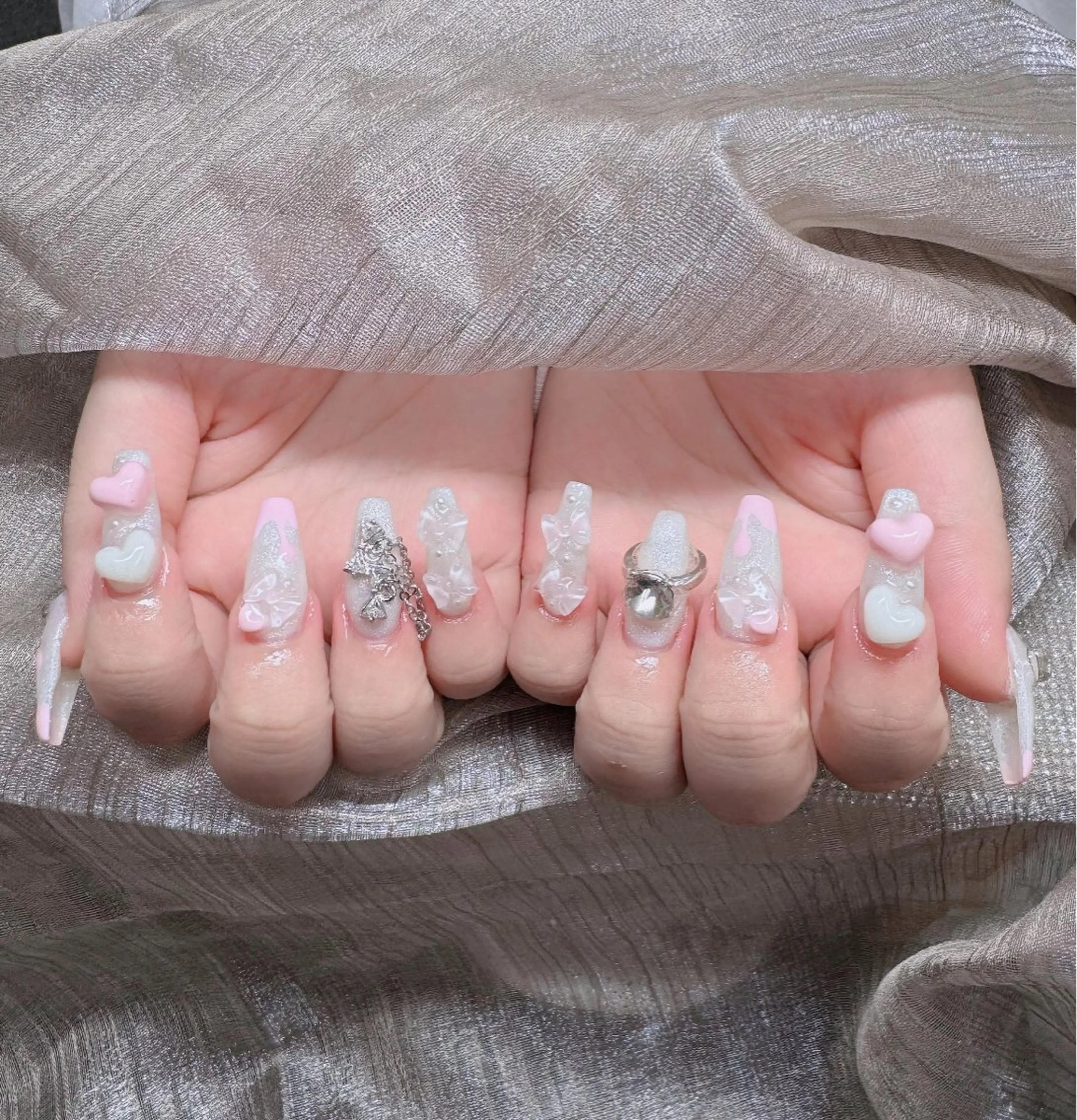 ネイル フレンチネイル ジェルネイル ハロウィン キラキラネイル 韓国ネイル H.baby Nail Salonのネイルデザイン