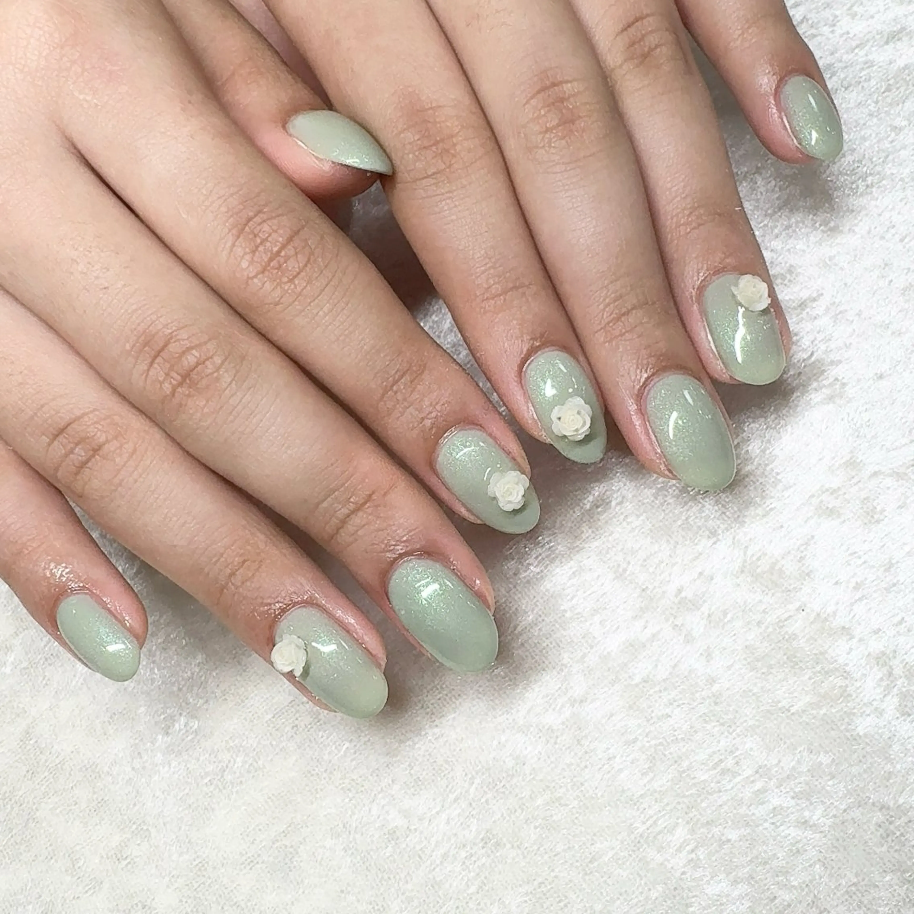 ネイル Leonie Fukaのネイルデザイン