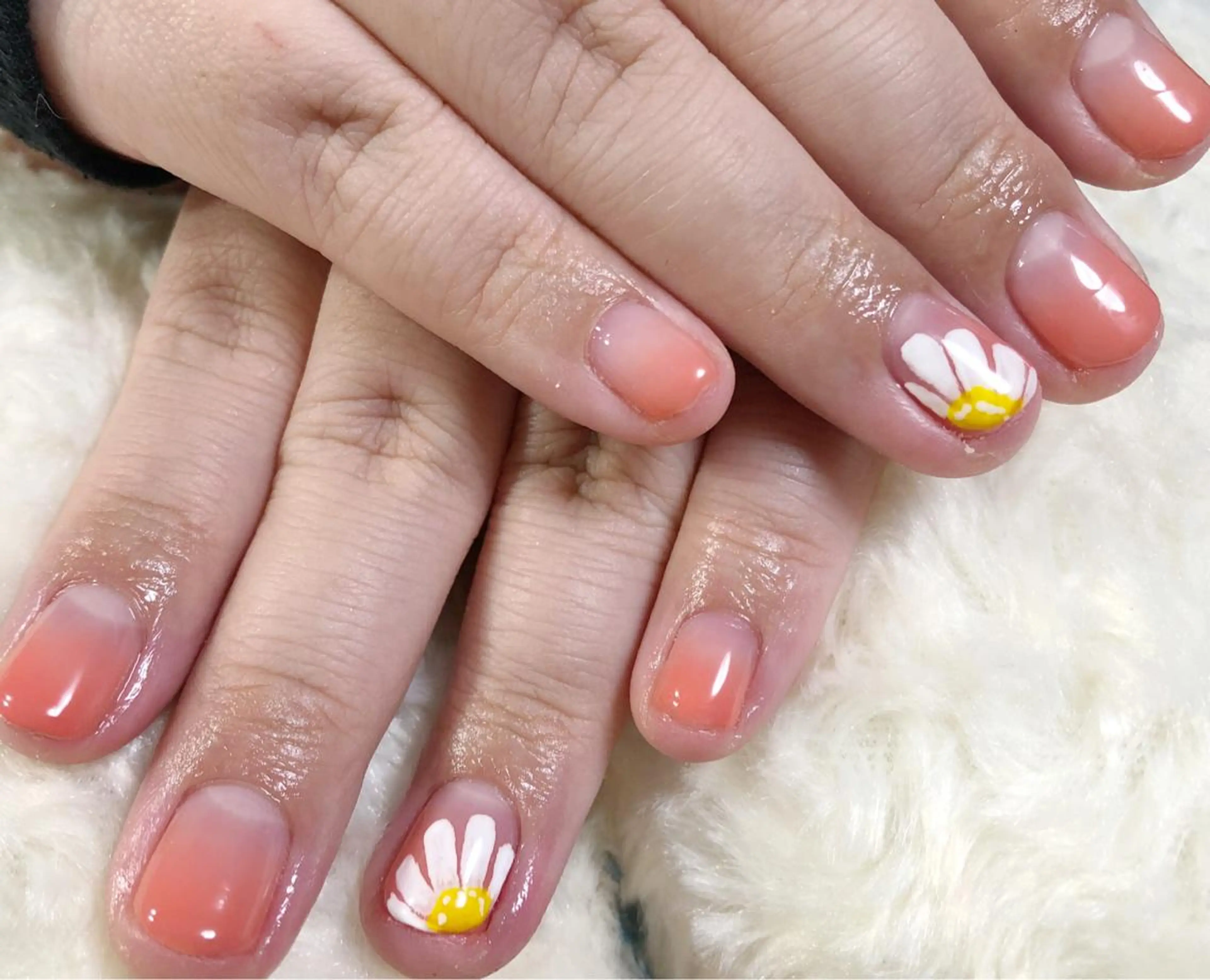 ネイル 中谷 亜佑美のネイルデザイン